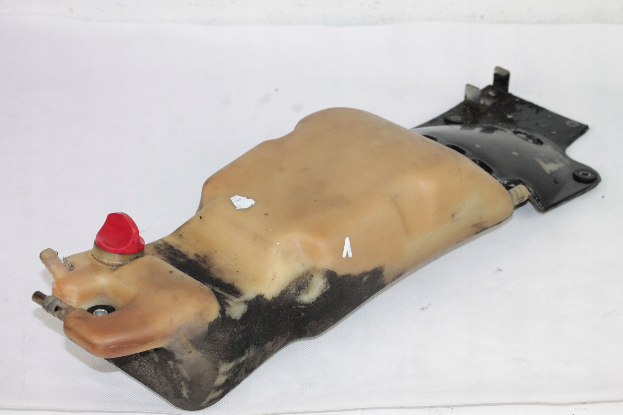 MZ660 01 - MZ SCORPION 660 95-03 МАСЛЯНЫЙ БАК