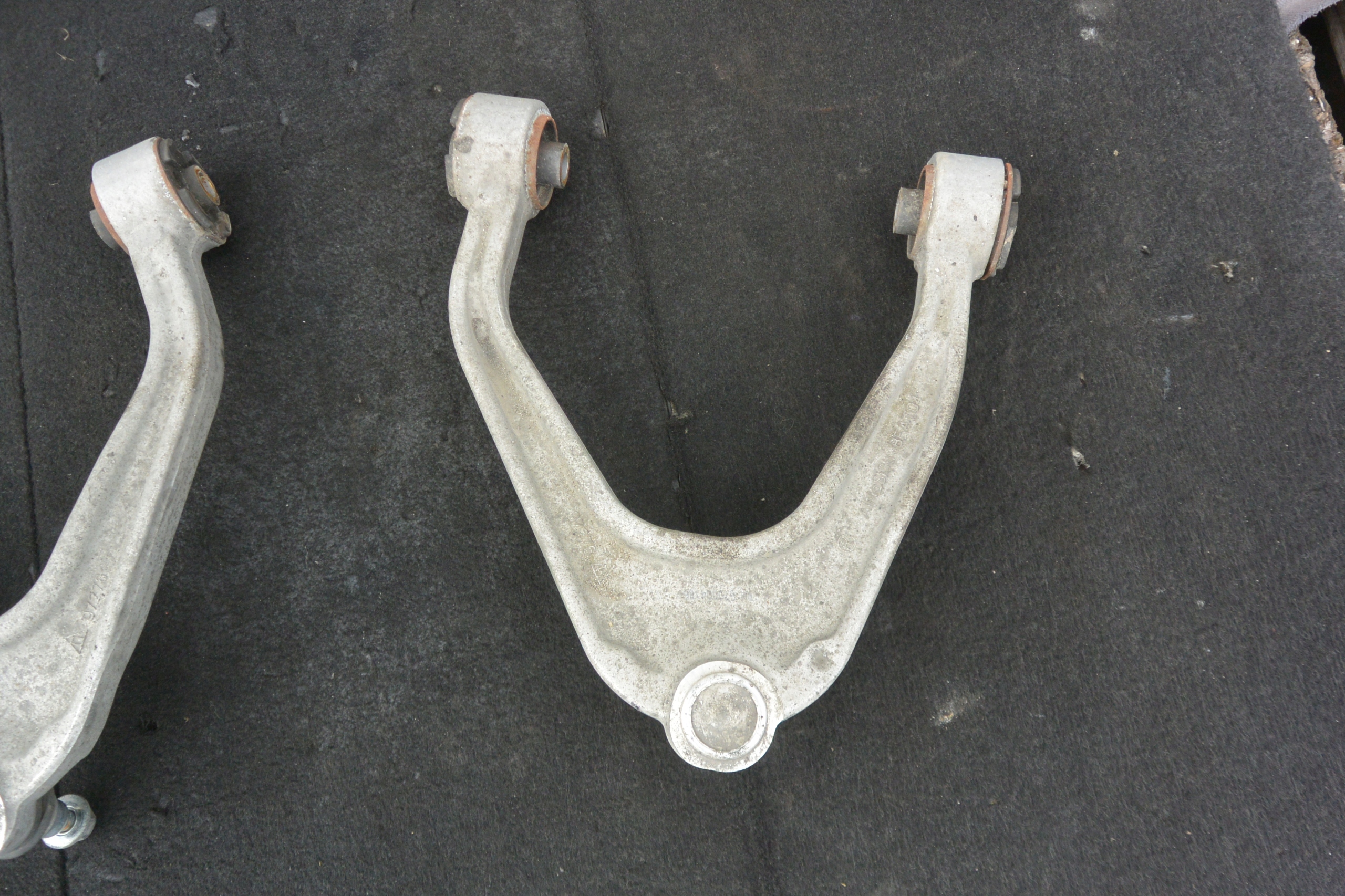 MASERATI QUATTROPORTE VI GHIBLI III arm right left upper front