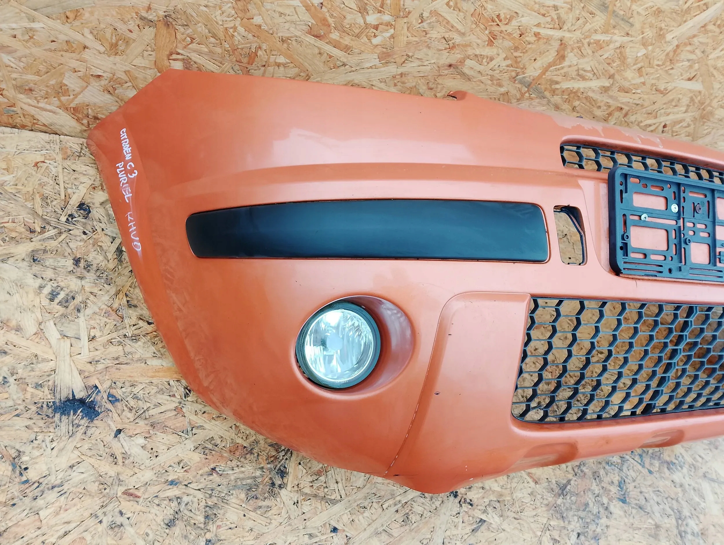 Frontstoßstange Citroen C3 Pluriel kod lakieru KHW Orange