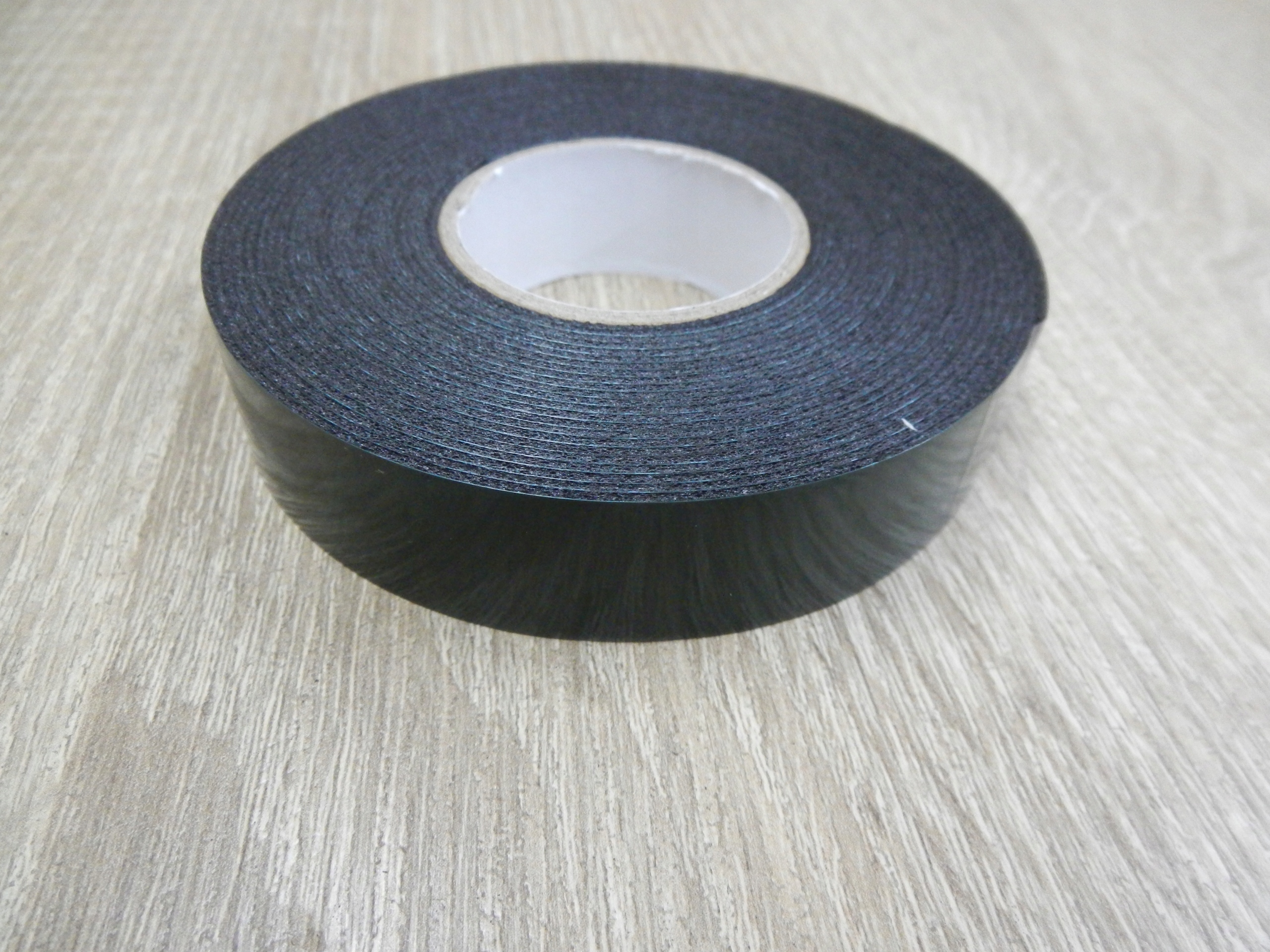 Taśma klejąca dwustronna Piankowa 19mm x 5m x 1mm Rodzaj Taśma dwustronna