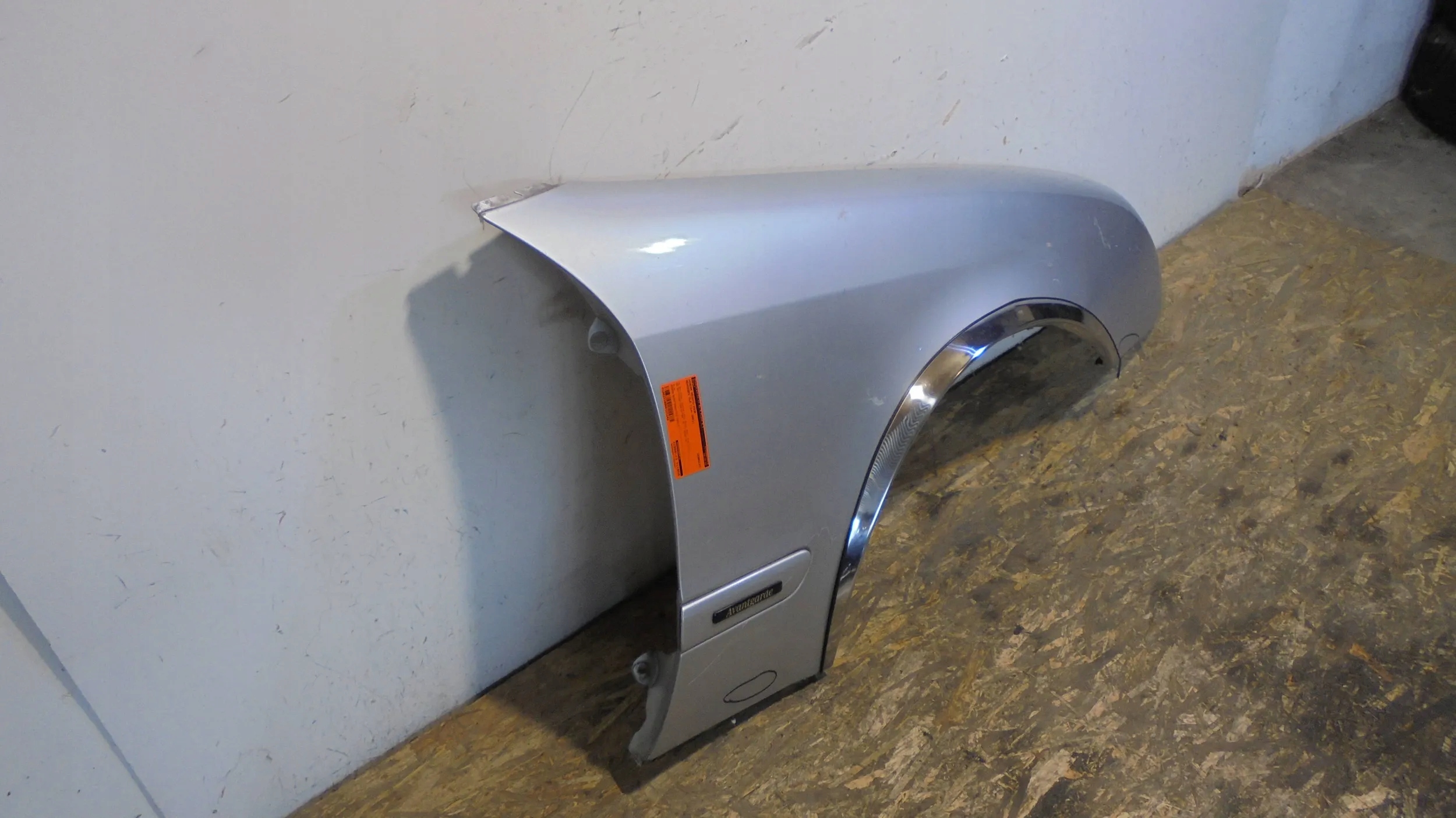 fender front right Mercedes CLK