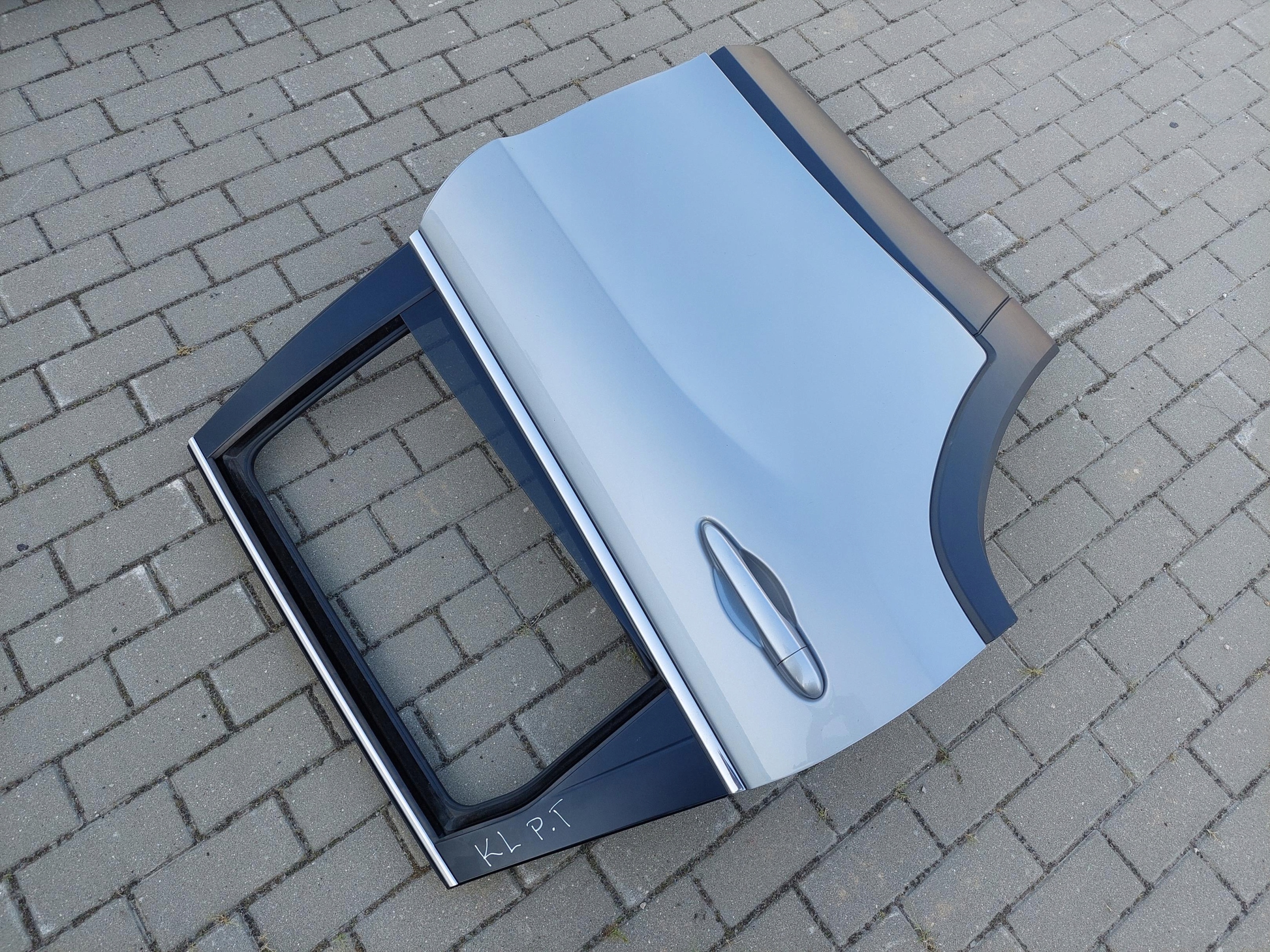 door rear part right rear. right complete JEEP CHEROKEE KL