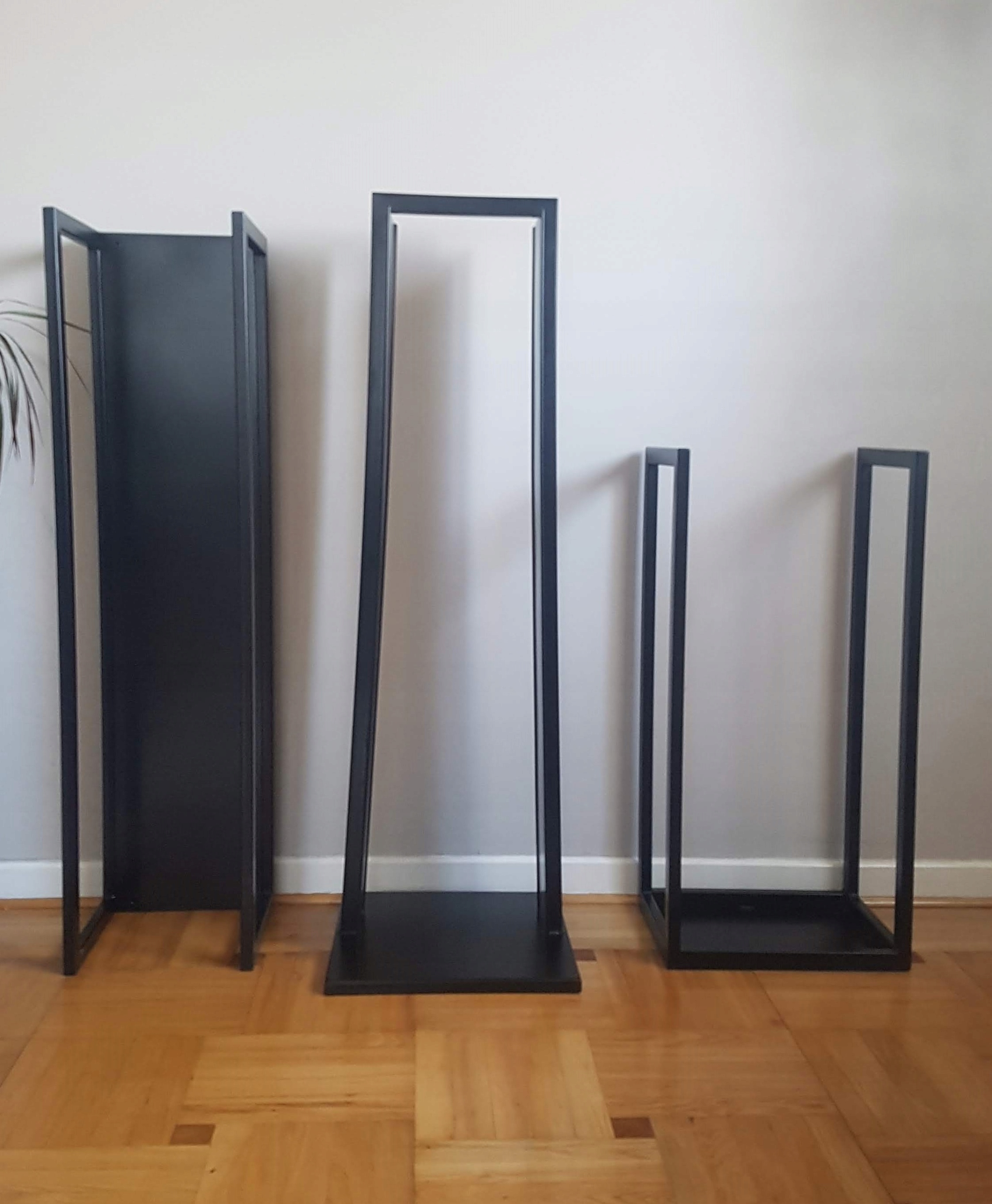 Stojak kosz na drewno metalowy loft industrial Rodzaj stojak