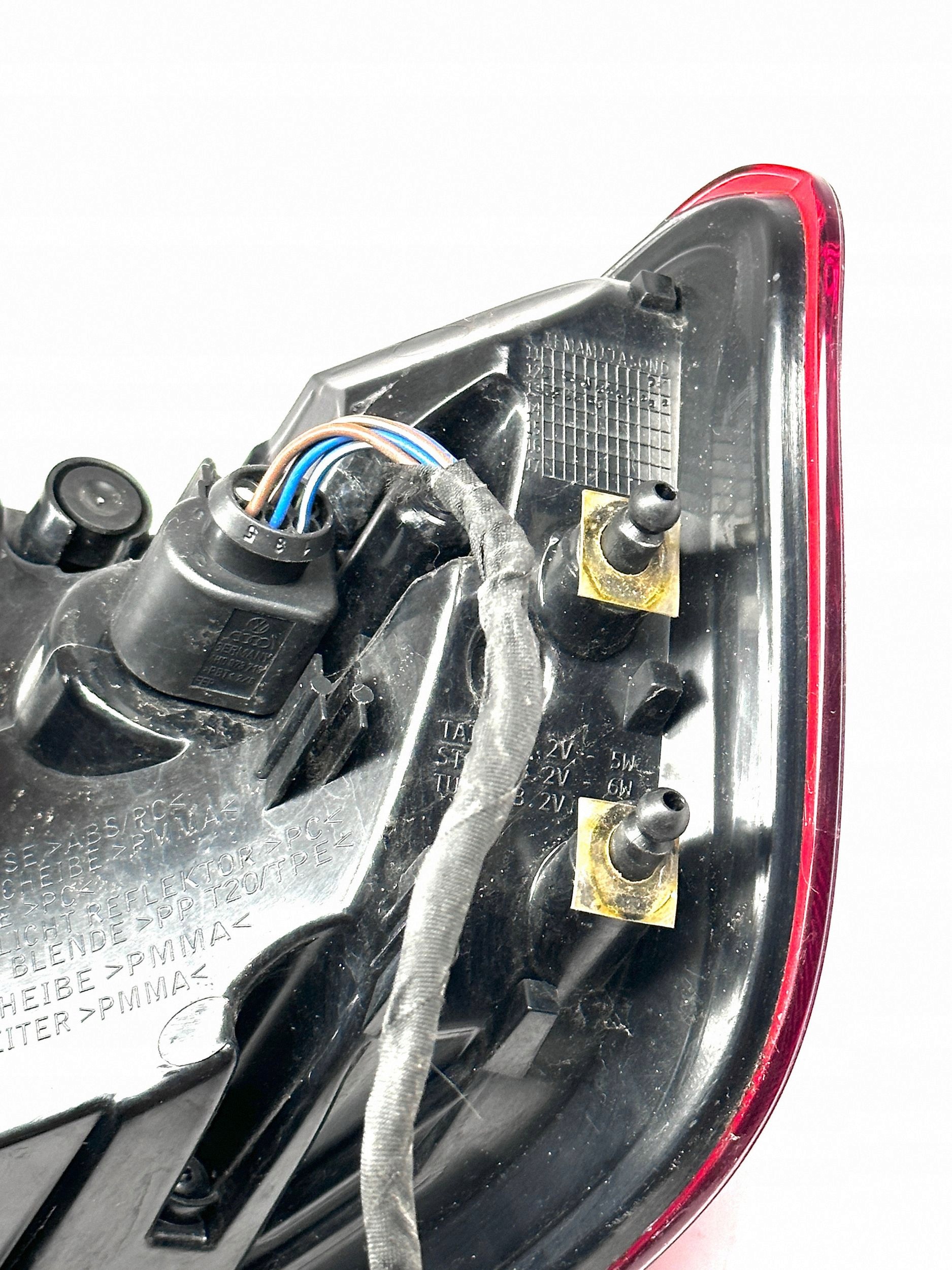 AUDI A3 S3 8V SPORTBACK light rear part rear left NEON LED 8V4945095A