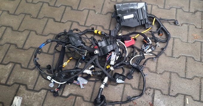 INSTALACJA SILNIKA KONA 1.6GDI HYBRYDA 91200CM281 Numer katalogowy części 91200-CM281