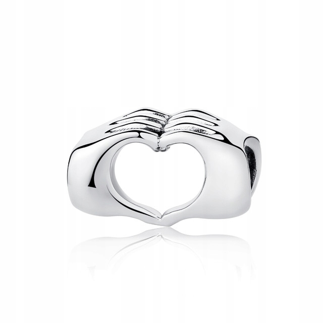 Stříbrný přívěsek Ornamo Ruce tvořící srdce Stříbro o ryzosti 925