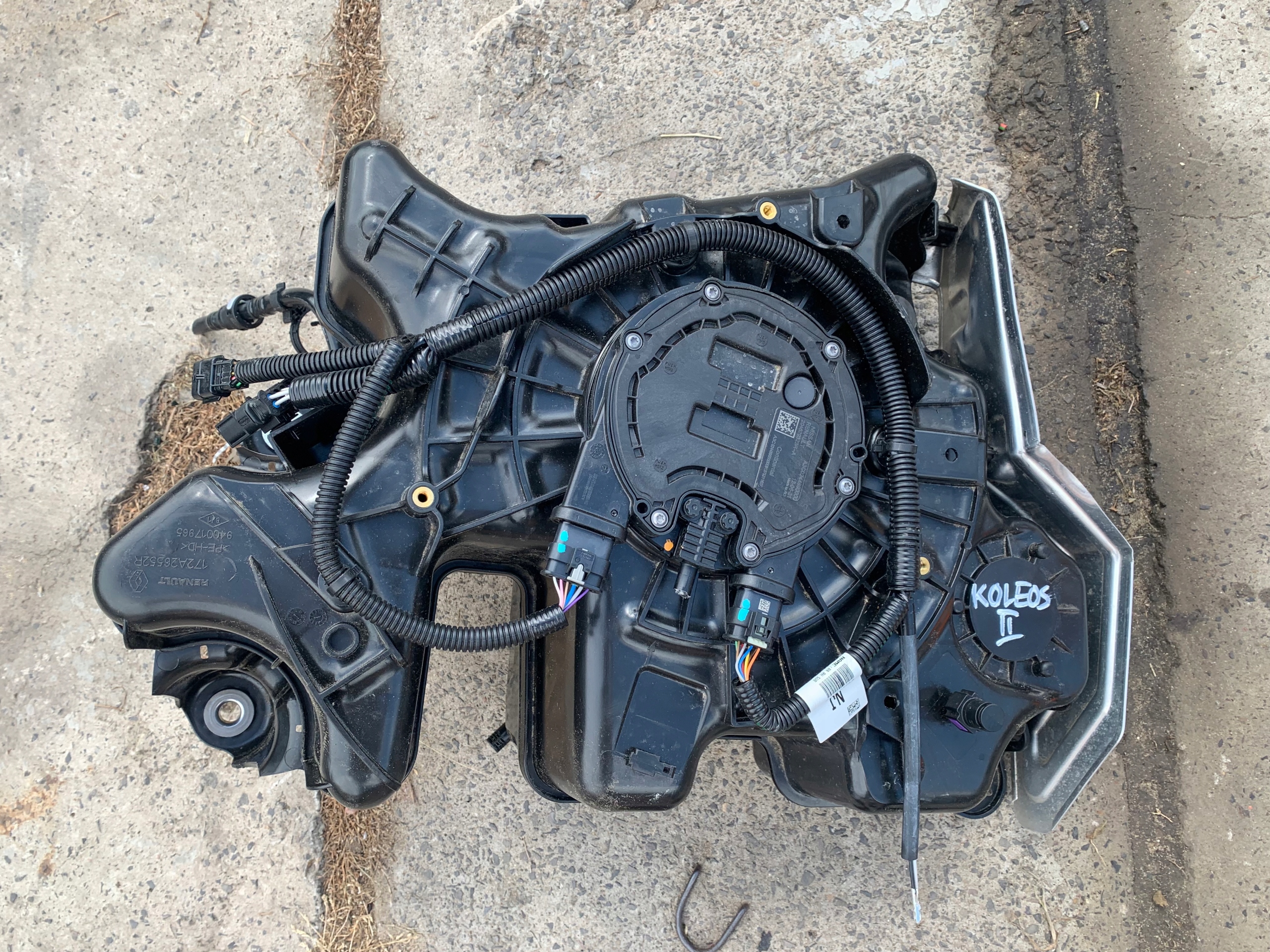 RENAULT KOLEOS II LIFT ZBIORNIK ADBLUE POMPA NOWA