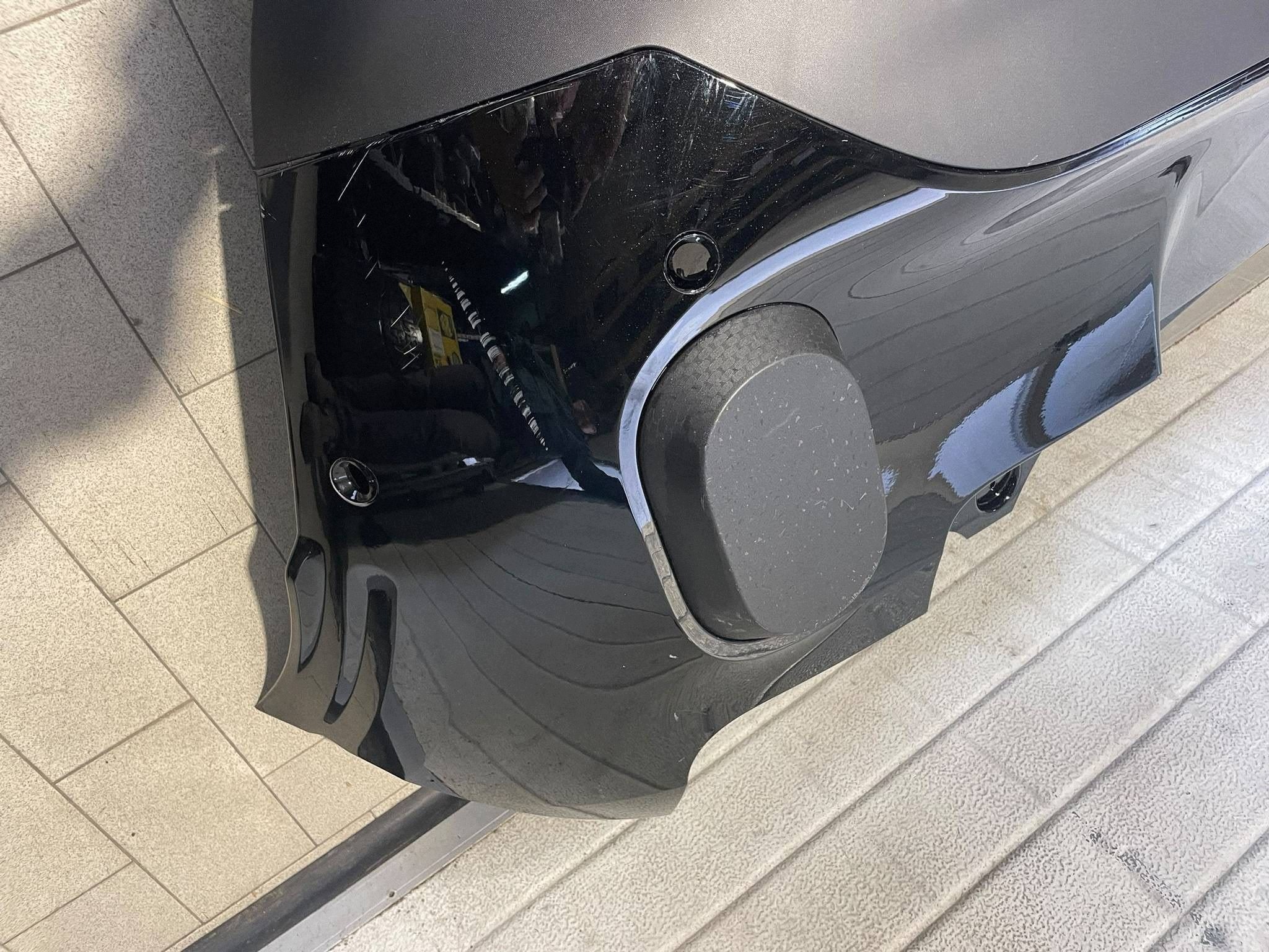 stoßstange hinten heck Renault Twingo E-tech elektryk 2025r. TEGNE schwarzer
