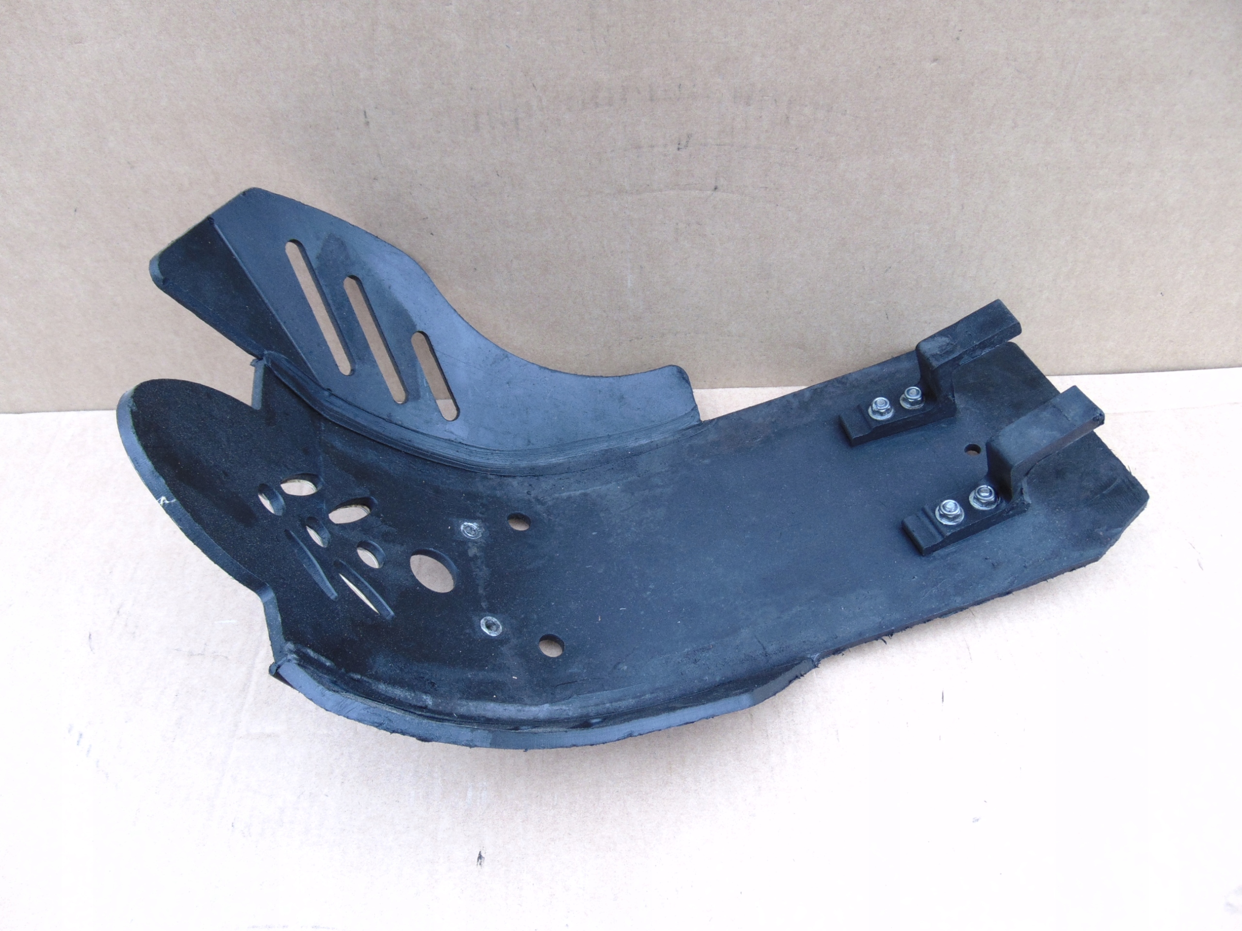 YAMAHA WR 450F PLUG OSLONA SILNIKA