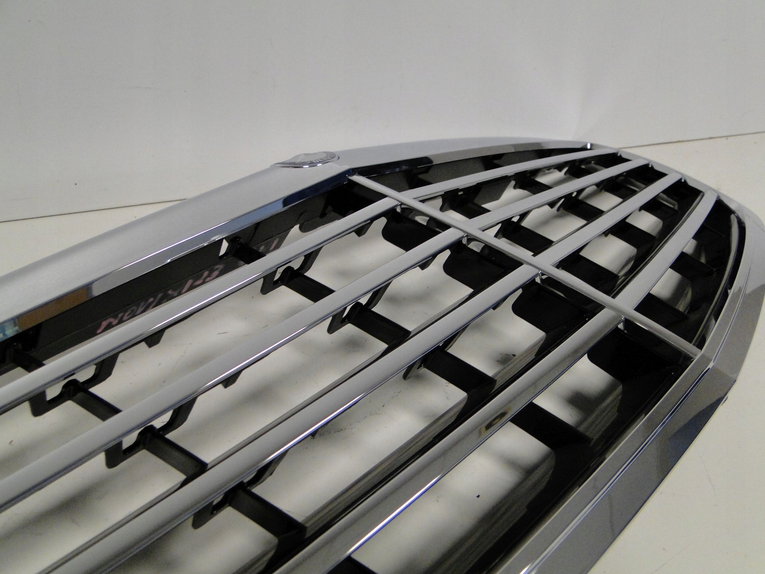 MERCEDES S KLASA W221 221 PRZED LIFTEM GRILL ATRAPA BEZ RADARU Producent części Mercedes-Benz OE