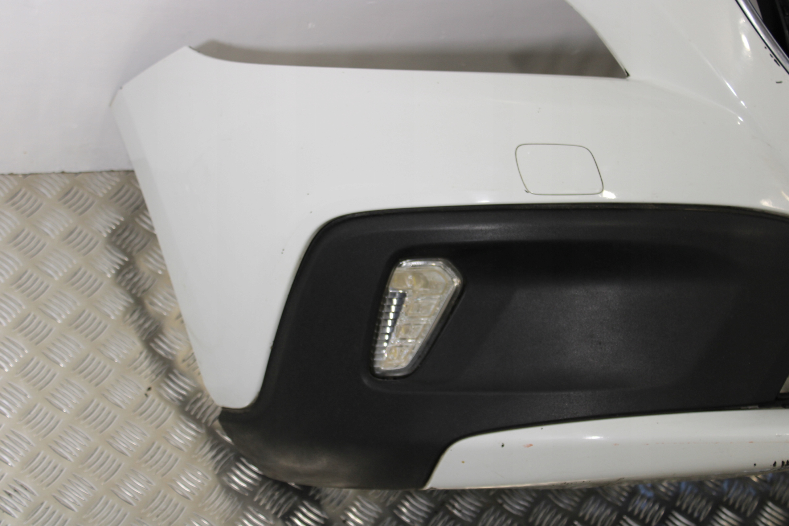 bumper front front VOLVO V40 II 2 CROSS COUNTRY