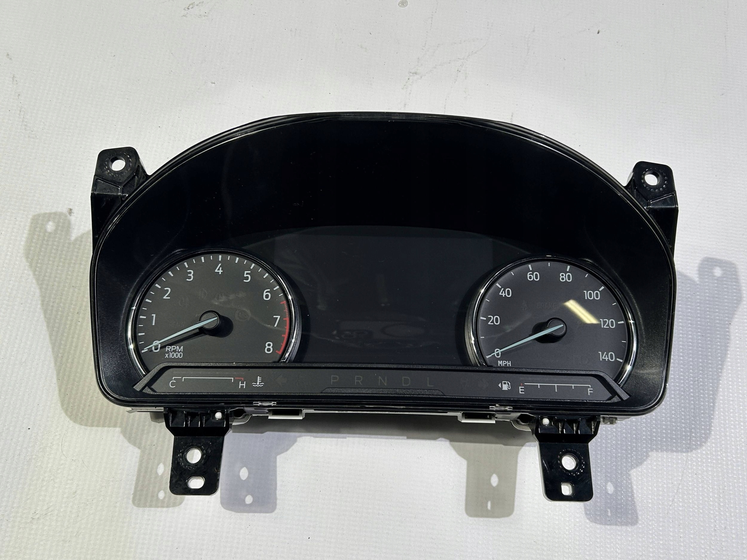 dials dials display LCD Ford Explorer VI 2020r
