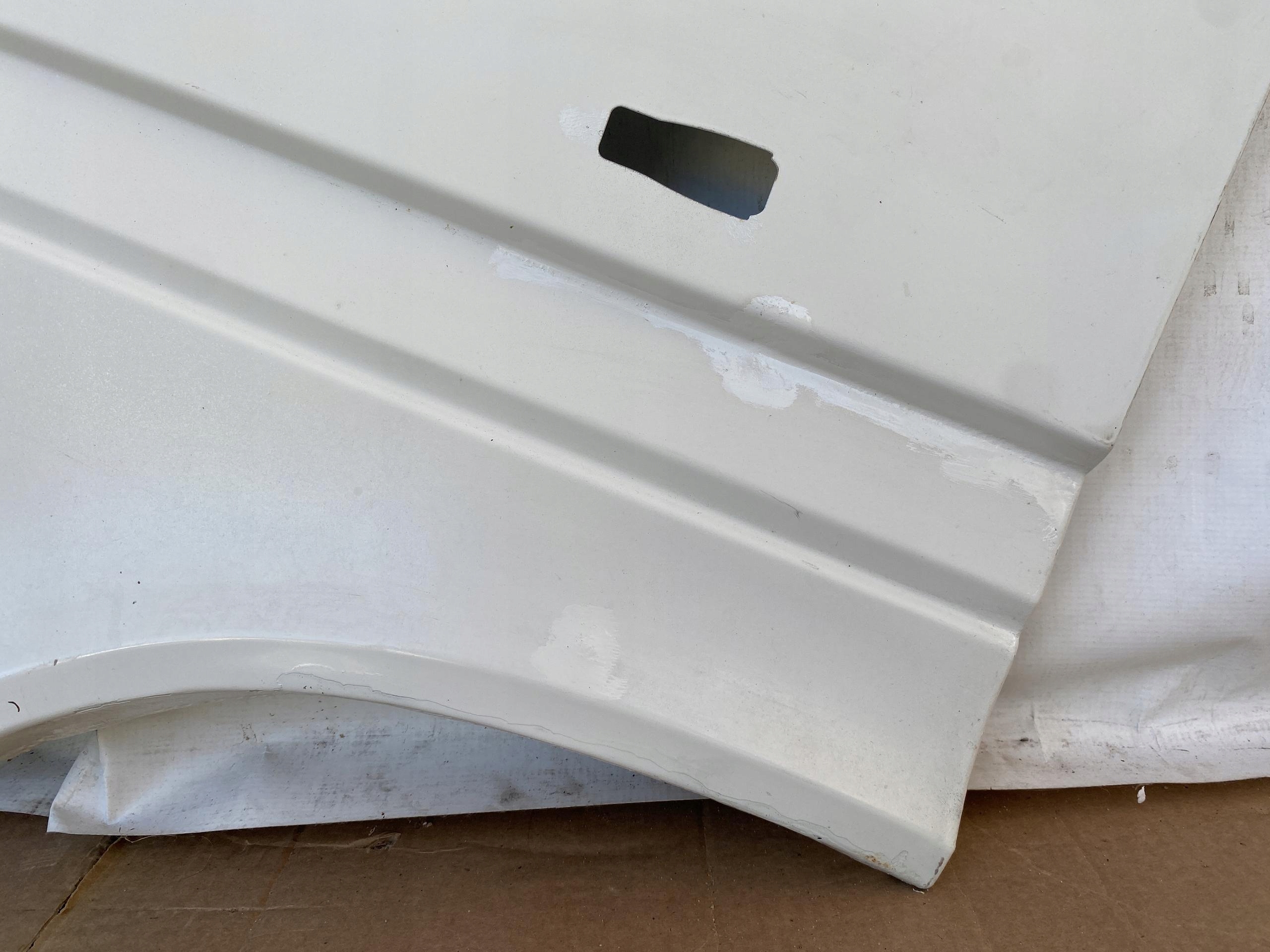 VW LT 96- parafango sinistra senza RDZY BIALY