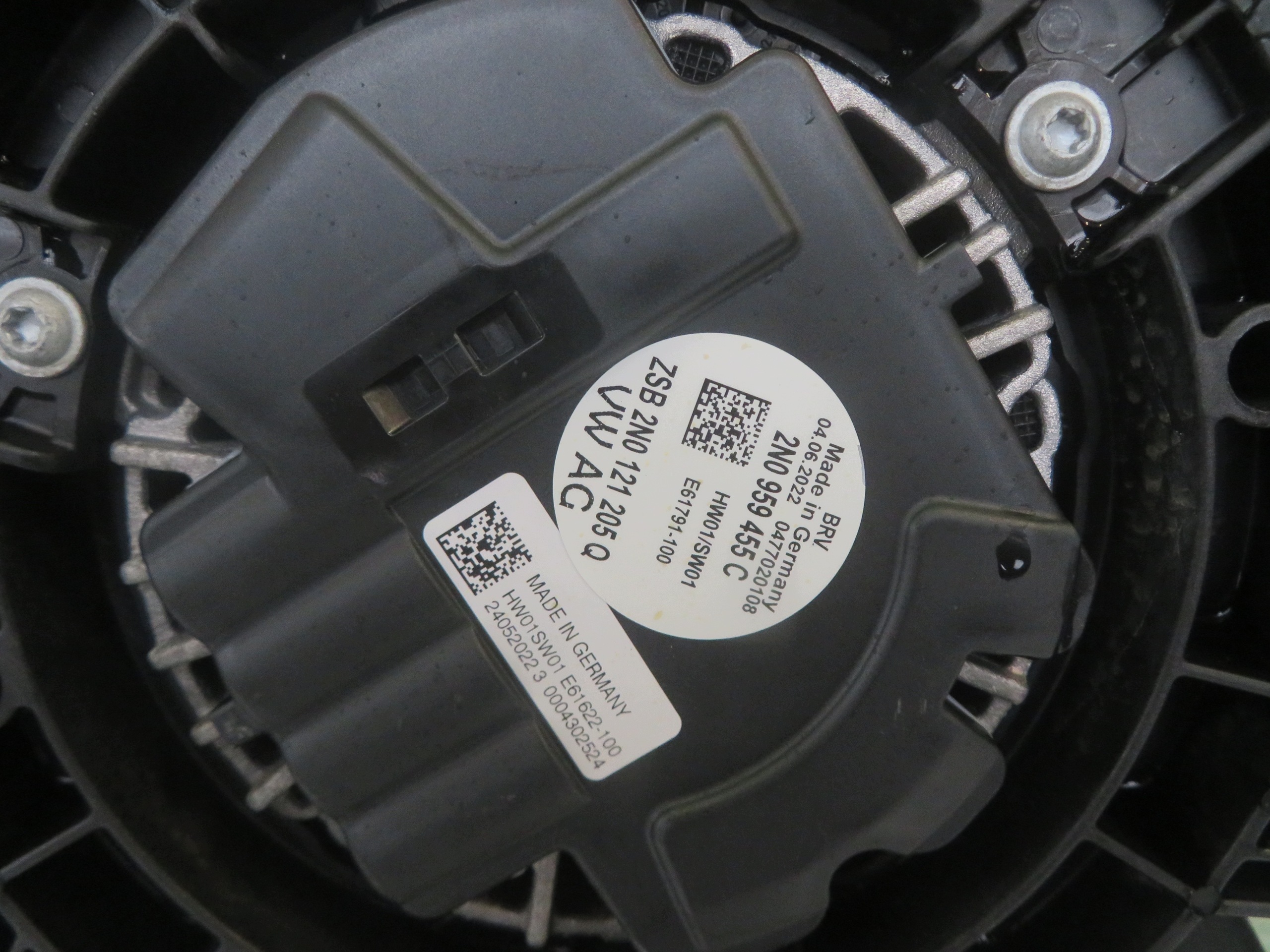 ventilátor VW CRAFTER MAN TGE 22R 2N0.121.207H