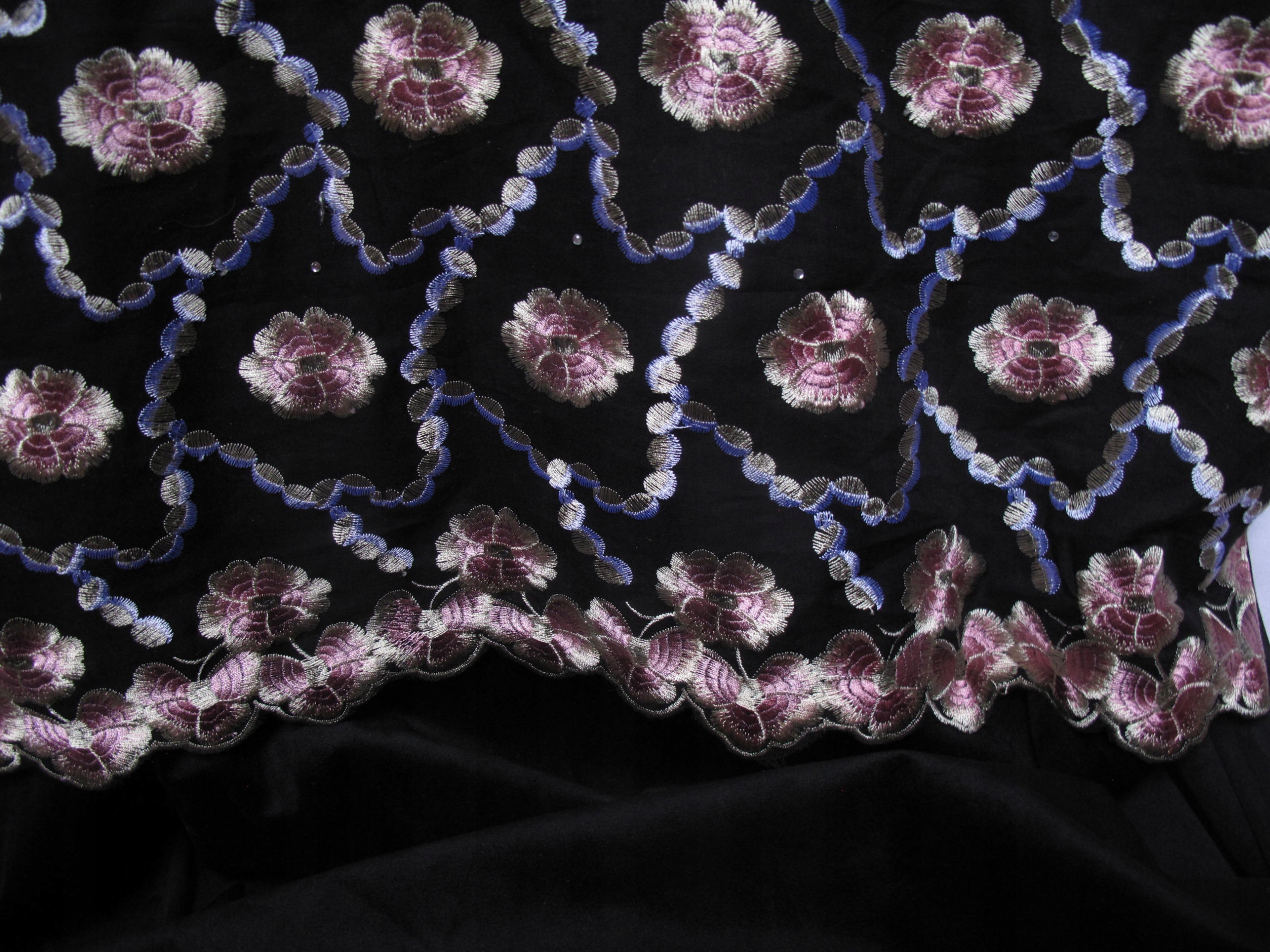 AKSAMIT CZARNY 2 ZASŁONY + HAFTY