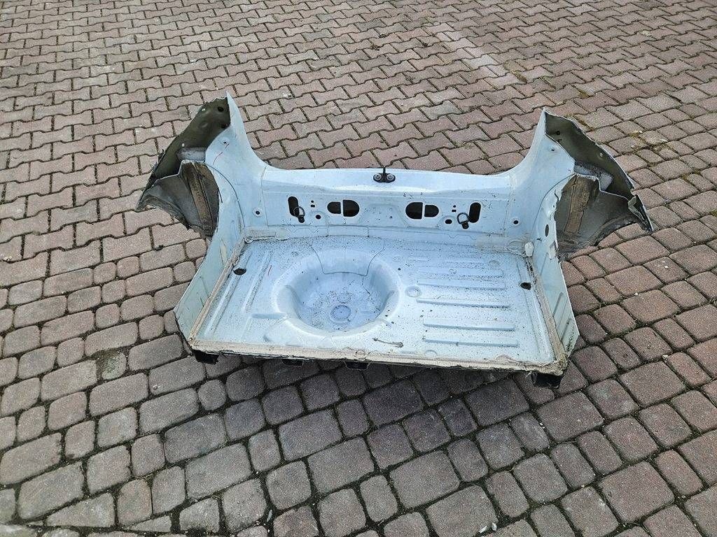 sump rear panel boot floor quarter Renault Zoe