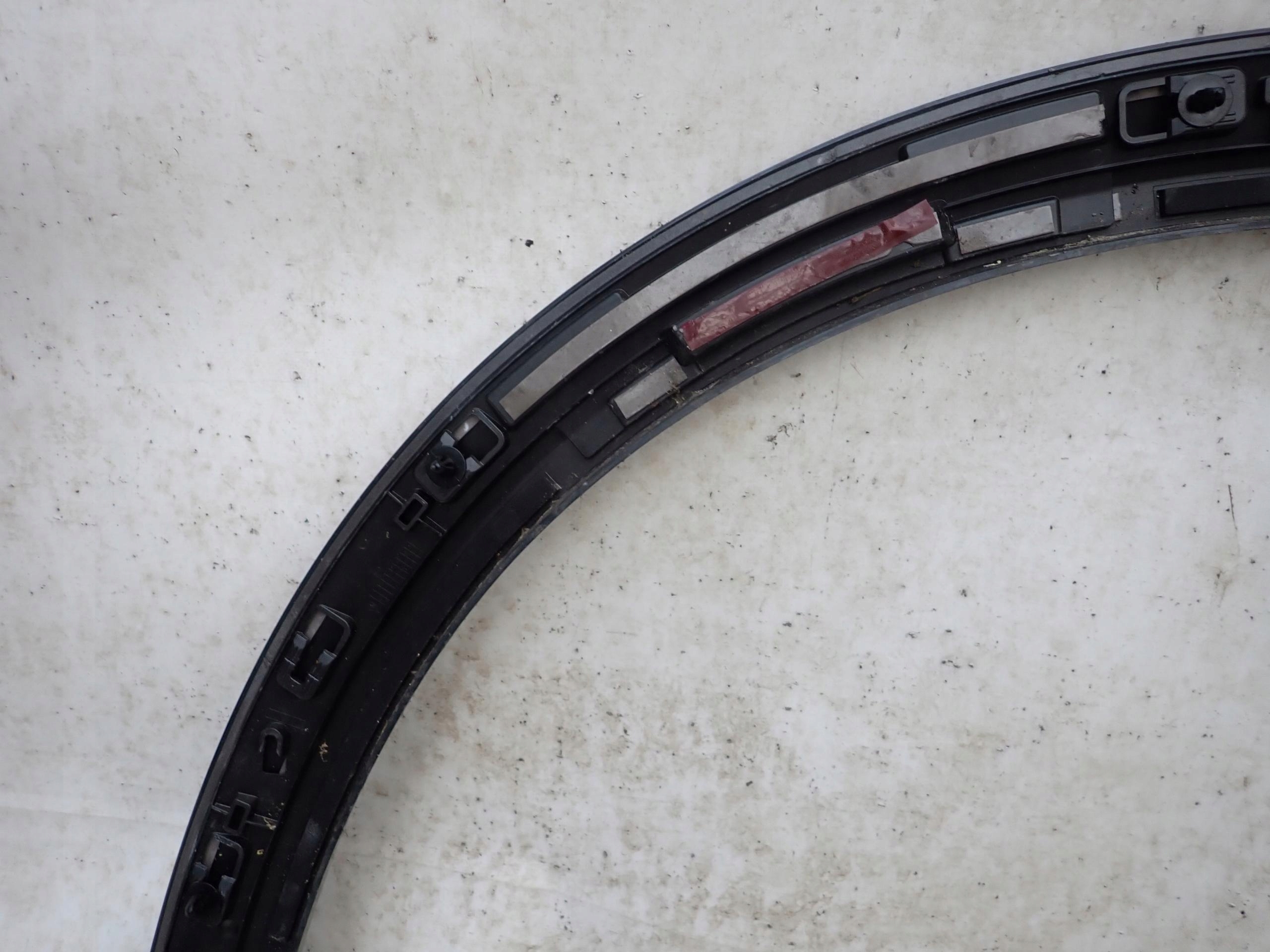 AUDI E-TRON 18-> moulding cap left front