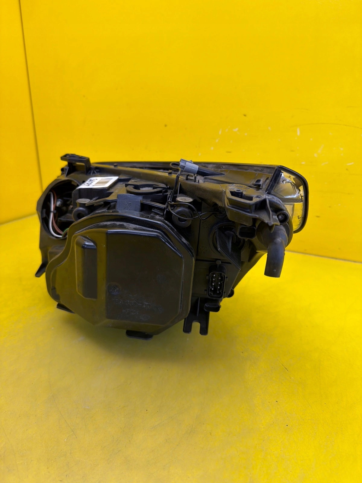 light right Bmw 5 E60 E61 2003-2006 Bi-Xenon Skretna D1S