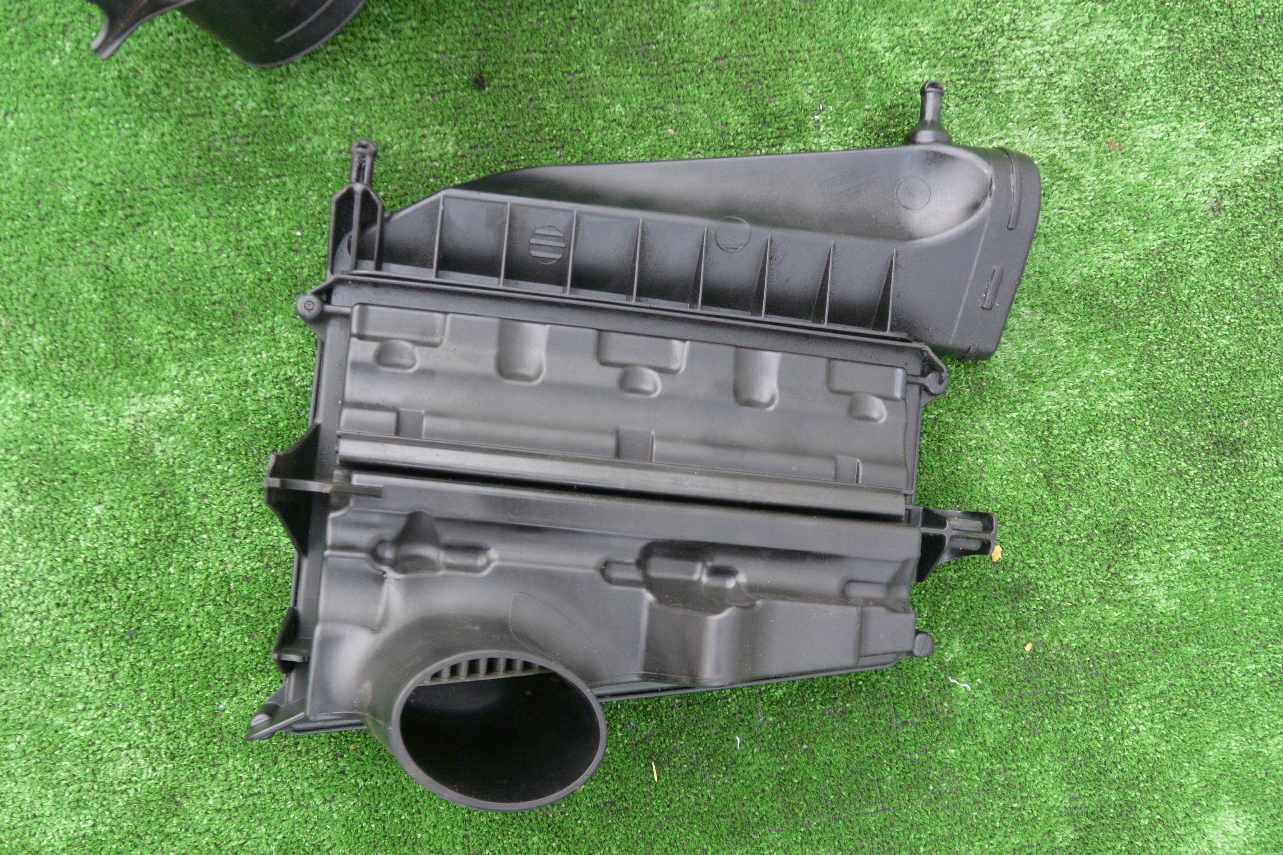 Gehäuse filter luft MERCEDES X164 W164 3.0CDI