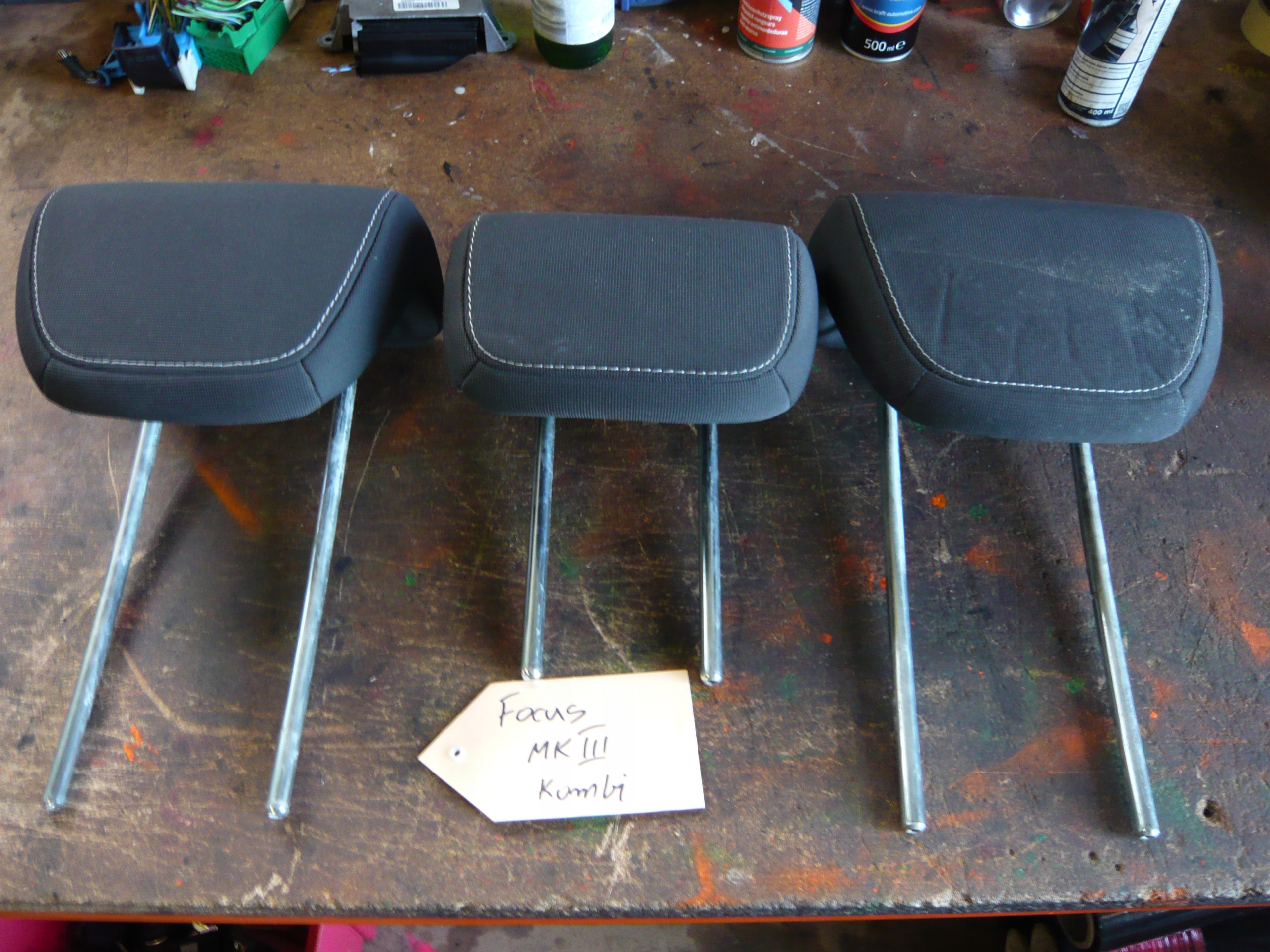 Zagłówek kanapy komplet Ford Focus Mk3