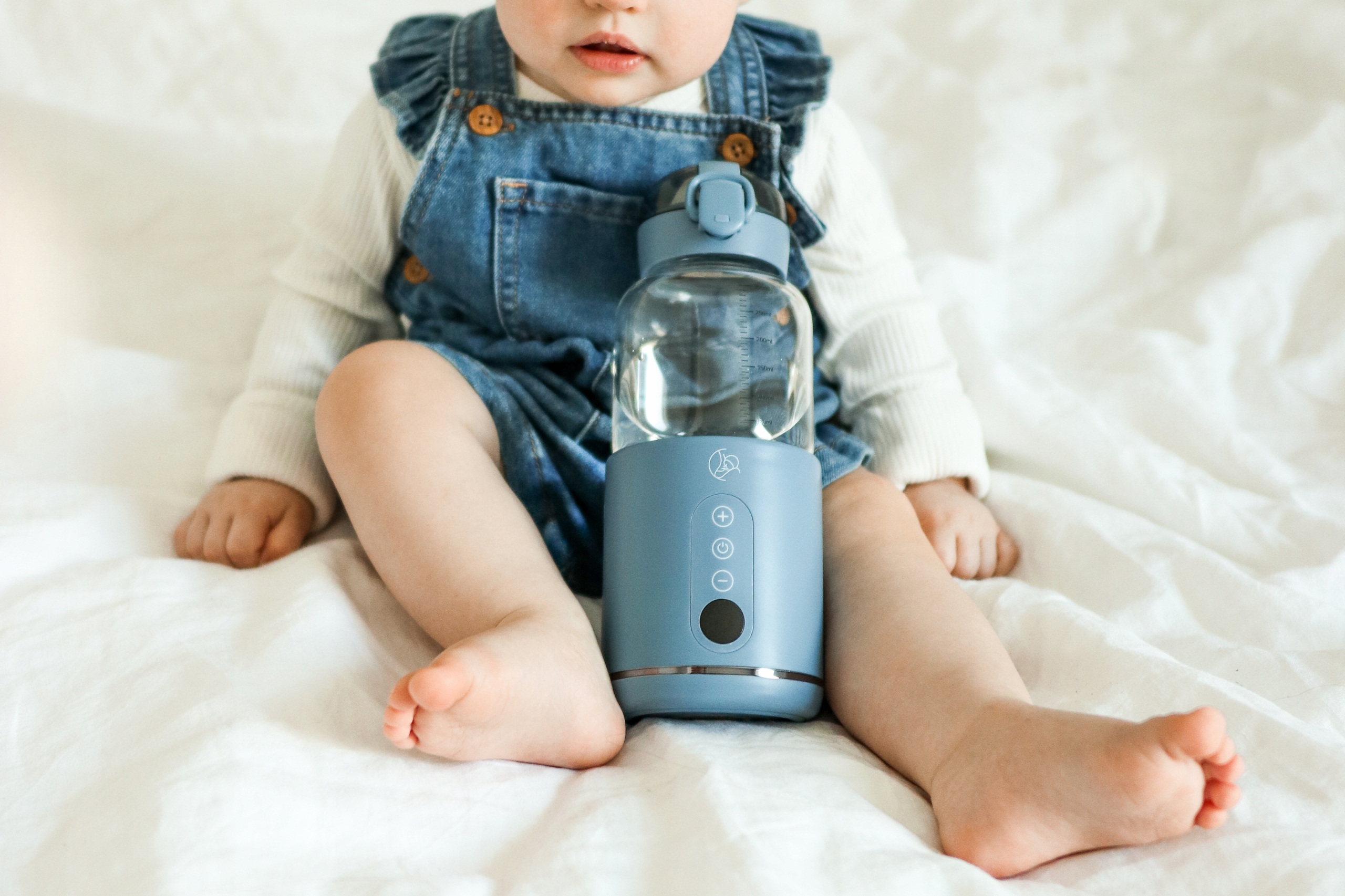 MY BABY BOTTLE PODGRZEWACZ PRZENOŚNY DO MLEKA I WODY Kolor dodatkowy bezbarwny