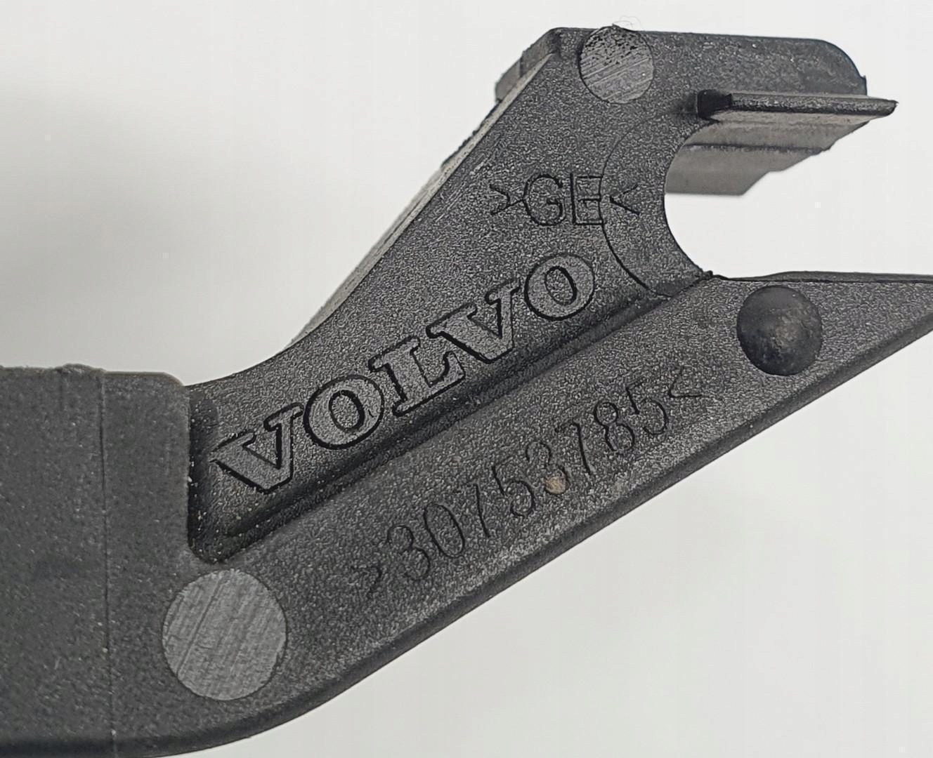 ручка двери внутренняя volvo S40 II V50 30753785