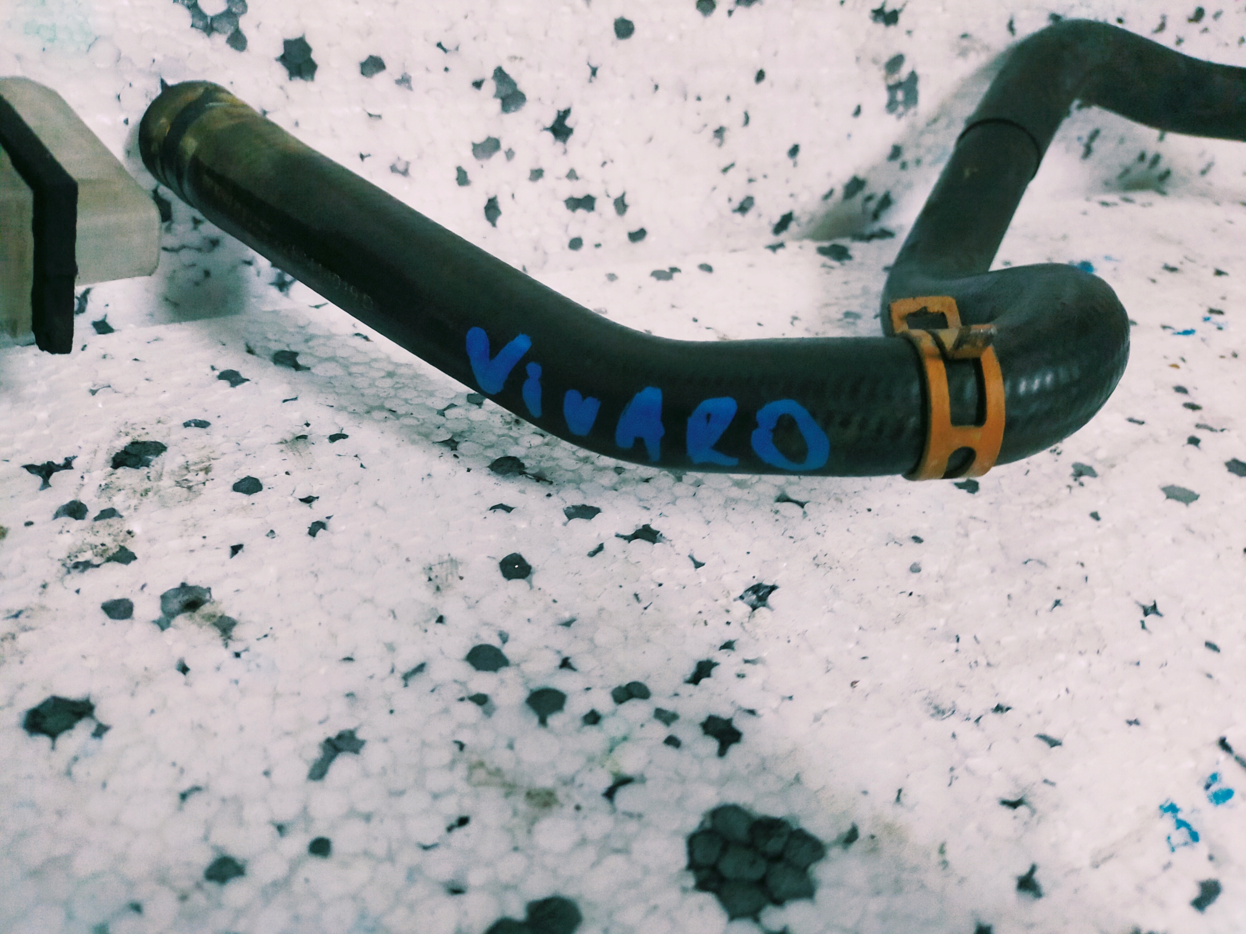 water tank OPEL VIVARO + hose