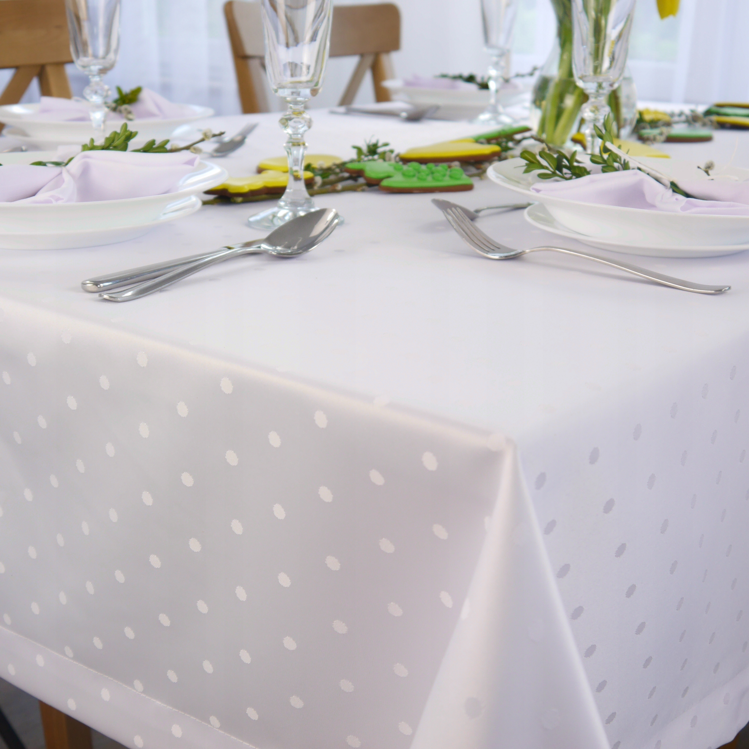 

Biały Obrus Plamoodporny 160x220