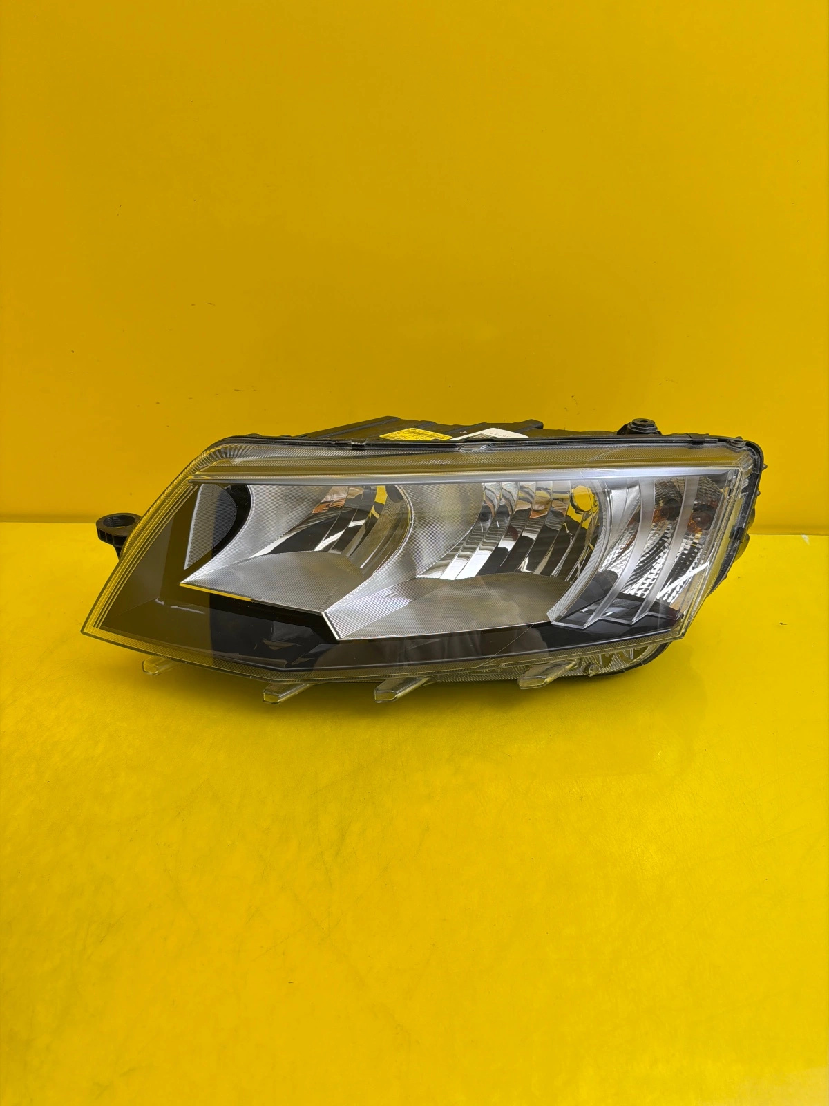 light left Skoda Octavia III 5E1 5E1941015 2012-2016