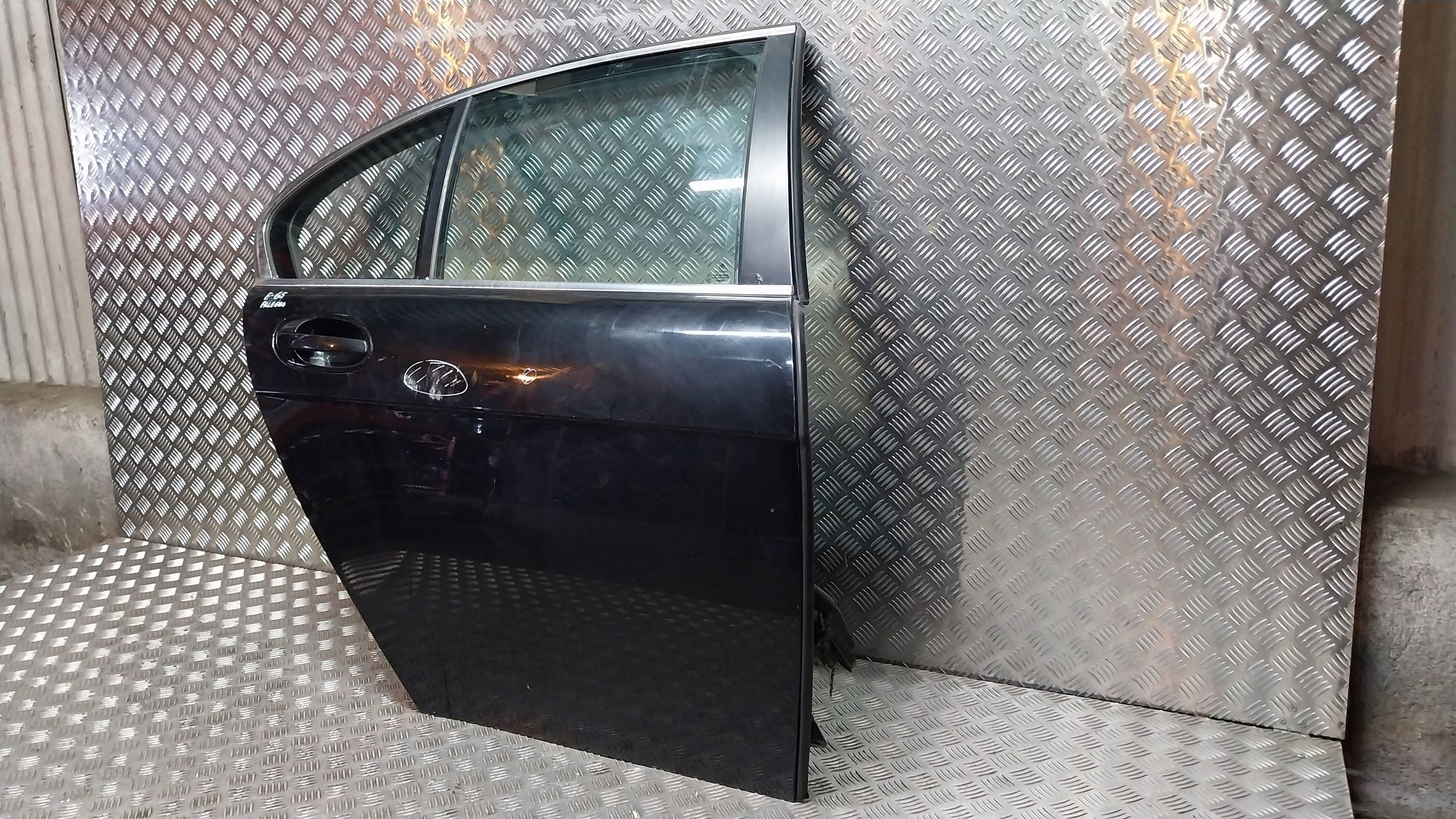 Tür heck rechts BMW 7 E65 01