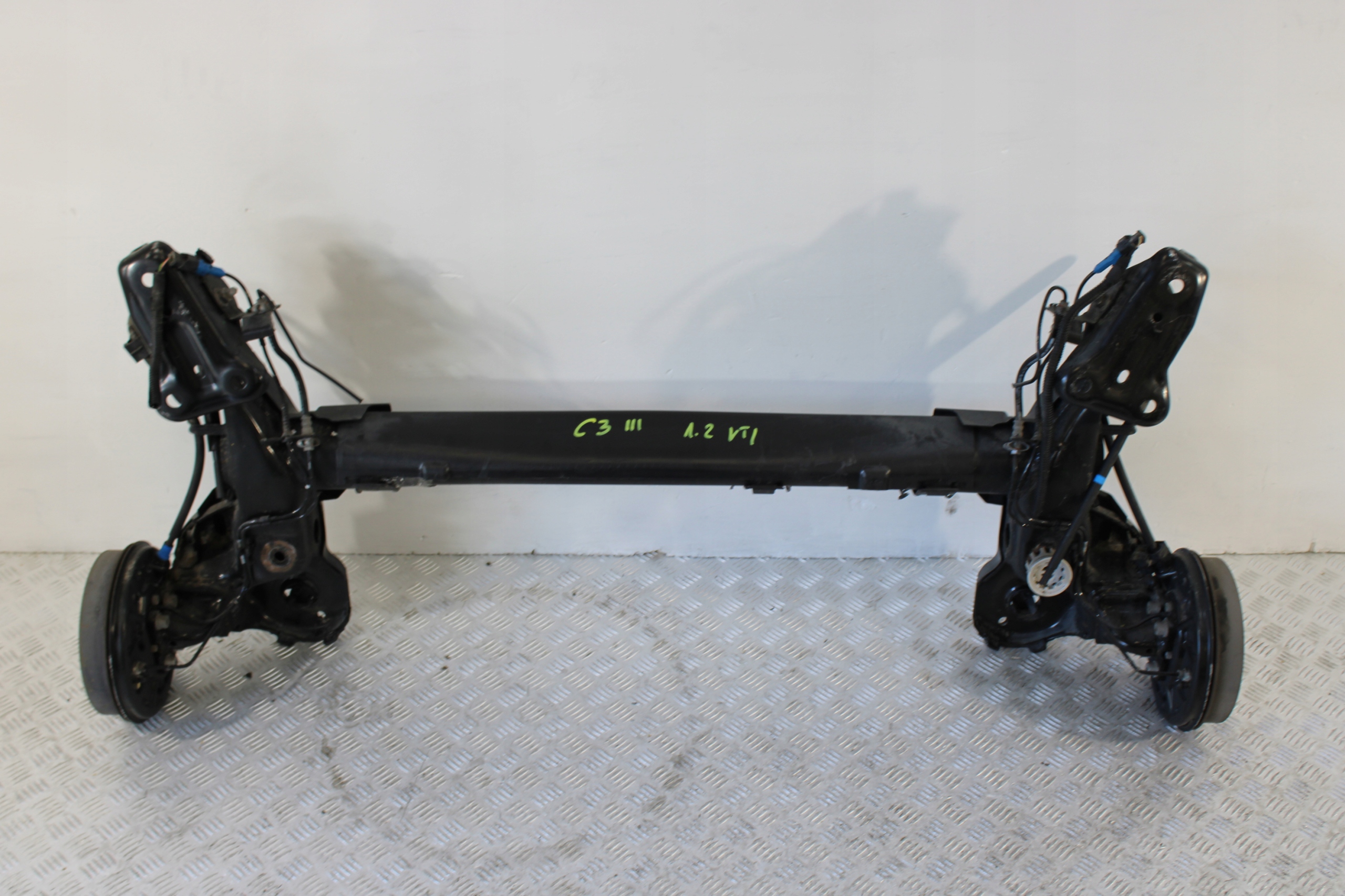 achse OSKA träger Achsträger heck CITROEN C3 III 3