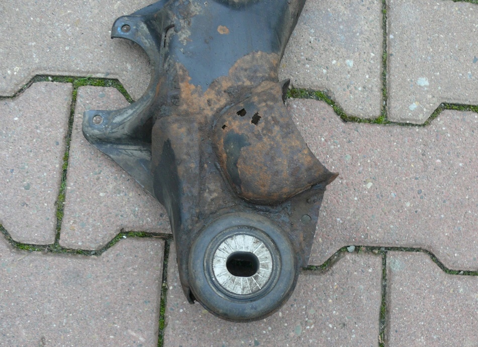 axle beam axle beam of the engine below engine AUDI S6 A6 C5 4.2 V8 4B3399313D