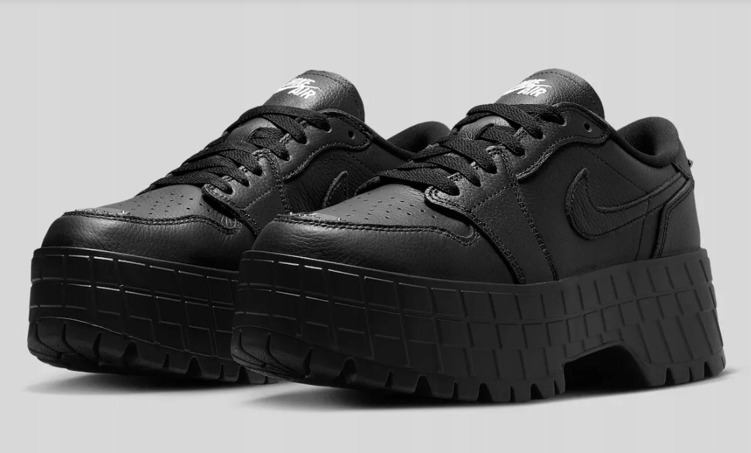 Boty Air Jordan 1 Brooklyn Low vel 40,5 Originální