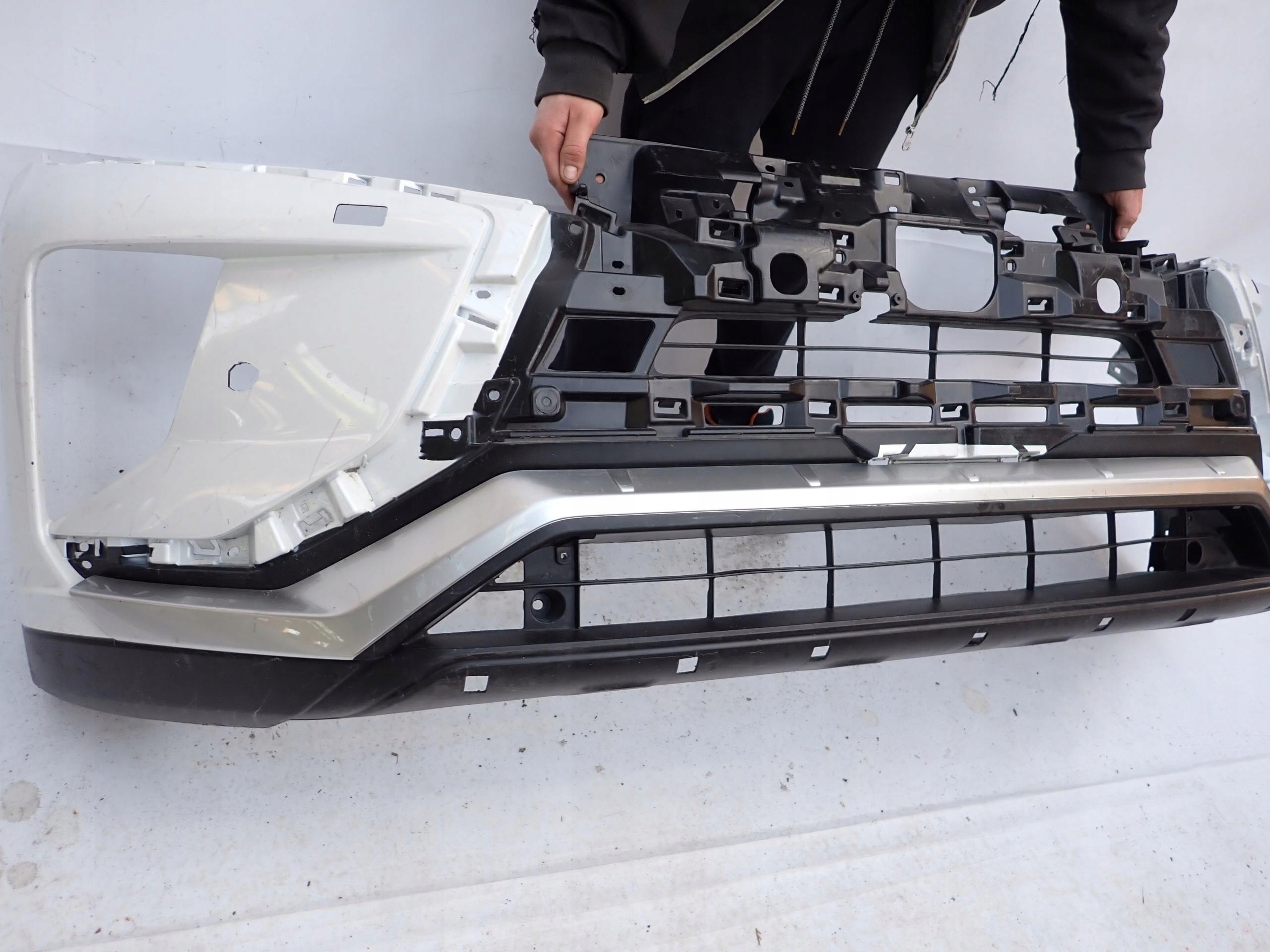 MITSUBISHI ECLIPSE CROSS 18-20 bumper front SPR PDC