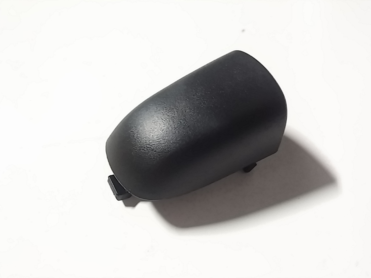 VOLVO C30 C70 zaslepka raczki hamulca recznego OE