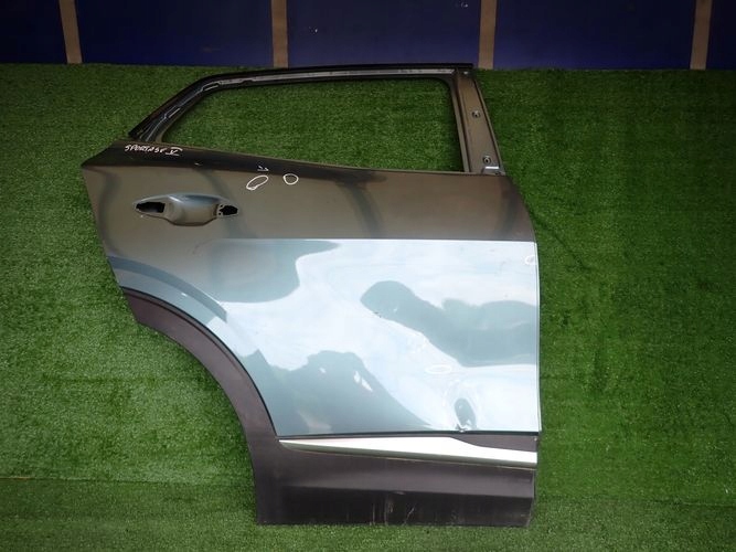 KIA SPORTAGE V door right rear. rear part
