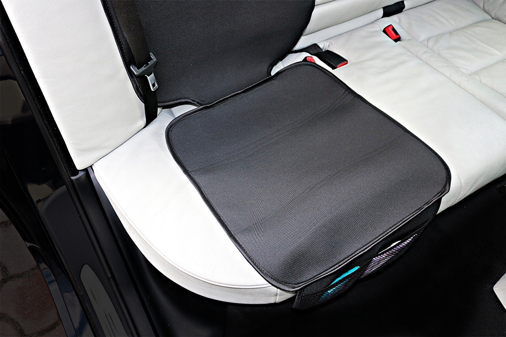 MATA ochronna ochraniacz POD FOTELIK SAMOCHODOWY OSŁONA FOTELA ORGANIZER Rodzaj ochraniacz pod fotelik