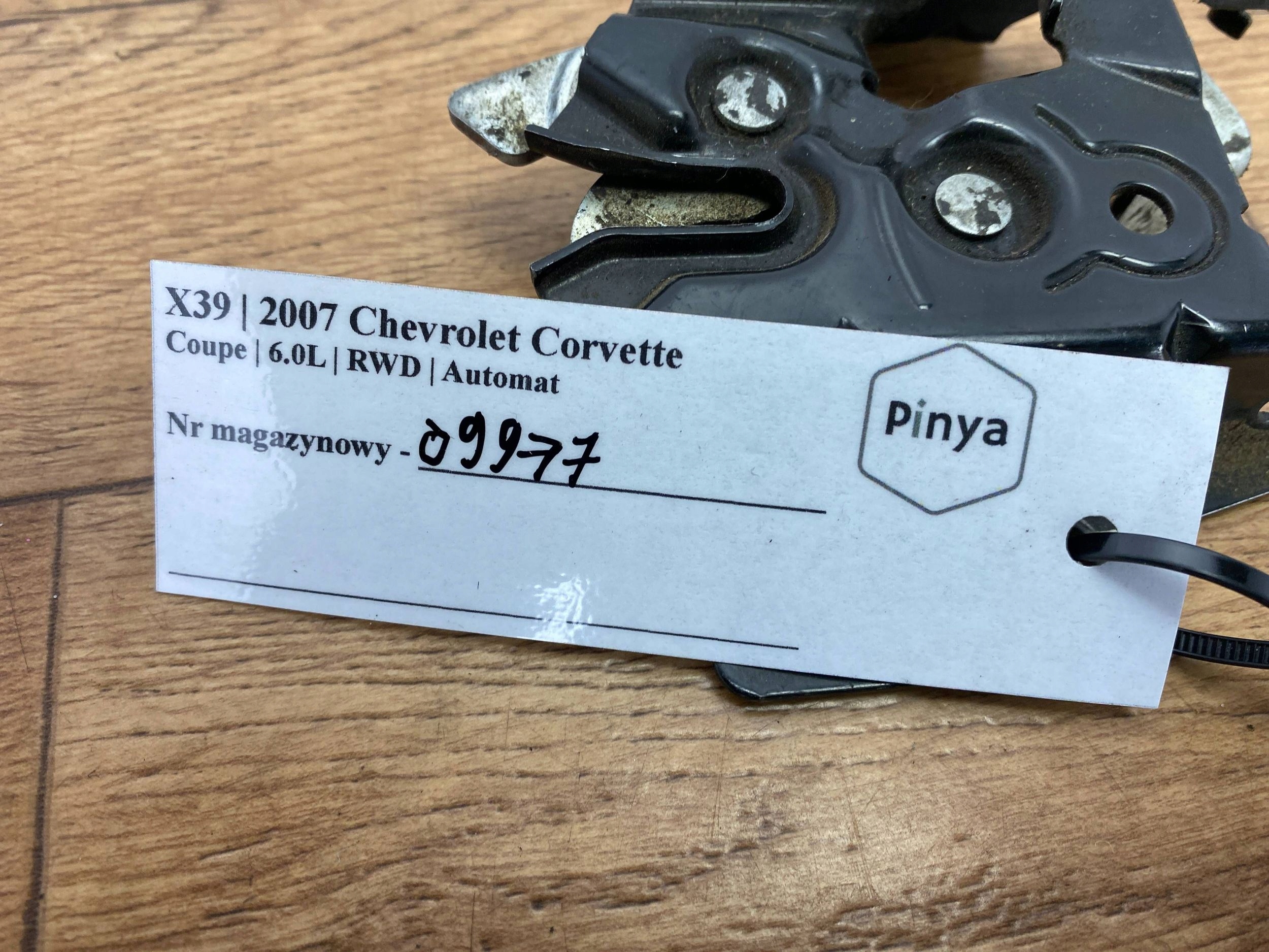 bonnet latch lock Chevrolet Corvette C6 2005+