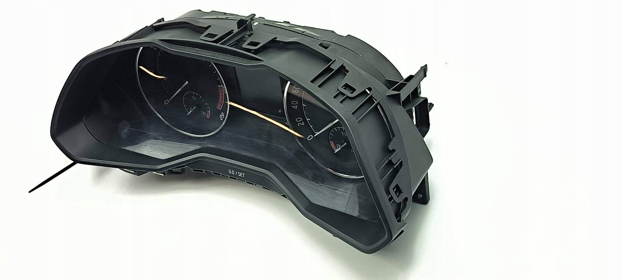 dials clock EU 3V0920741B SKODA SUPERB III