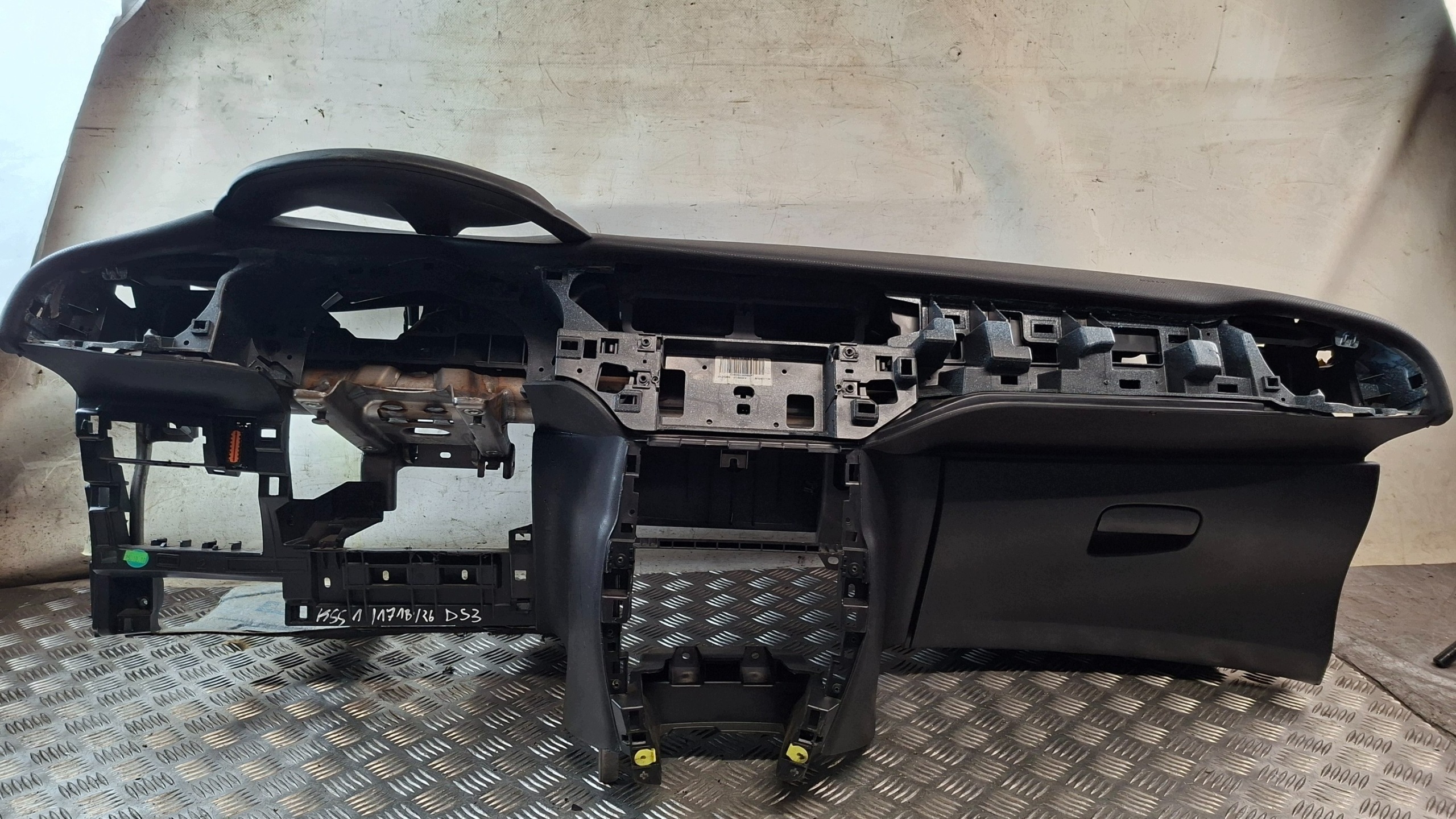 armatura CITROEN DS3