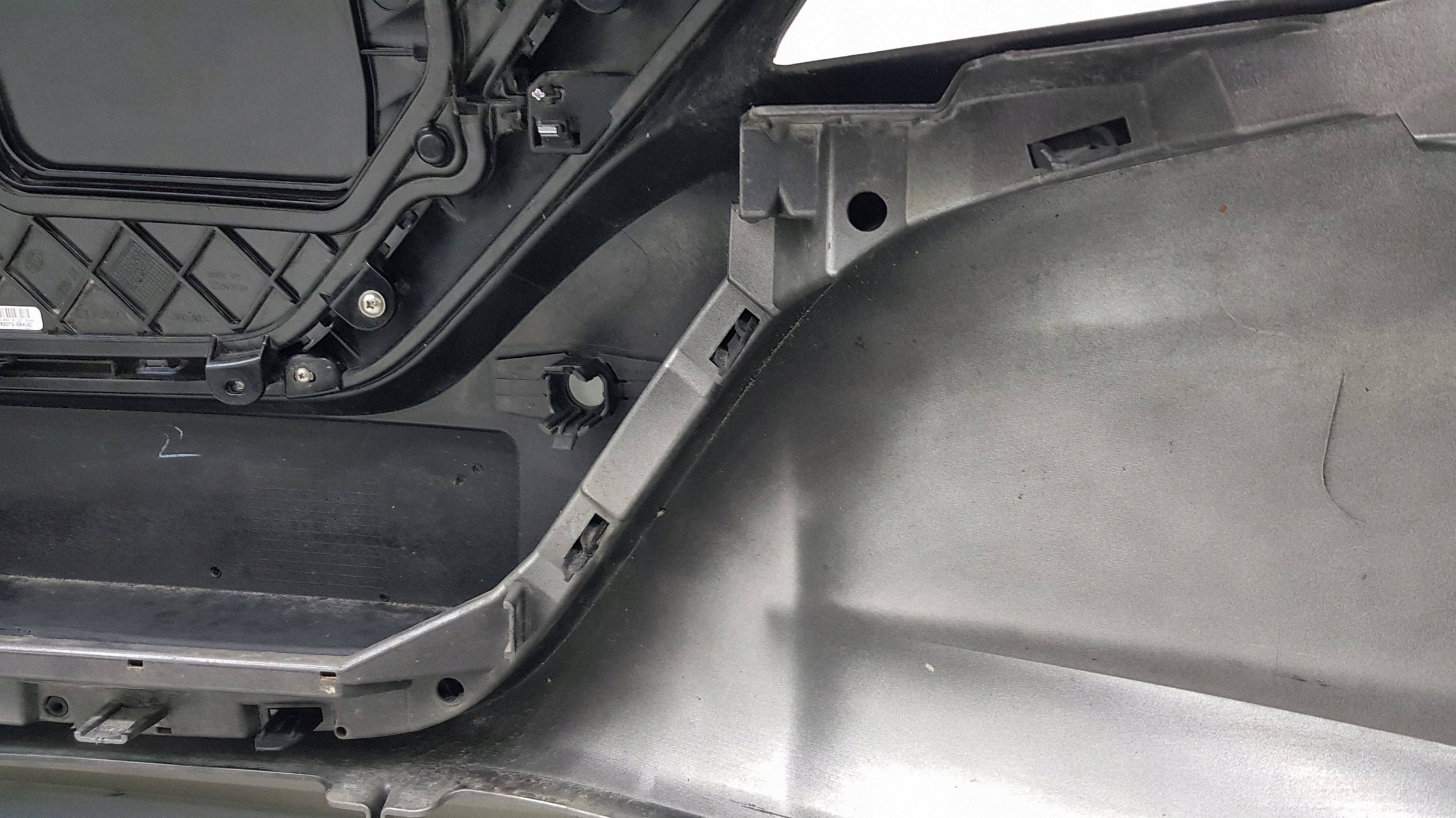 NISSAN LEAF II 2017 - bumper front 62022-5SH0H