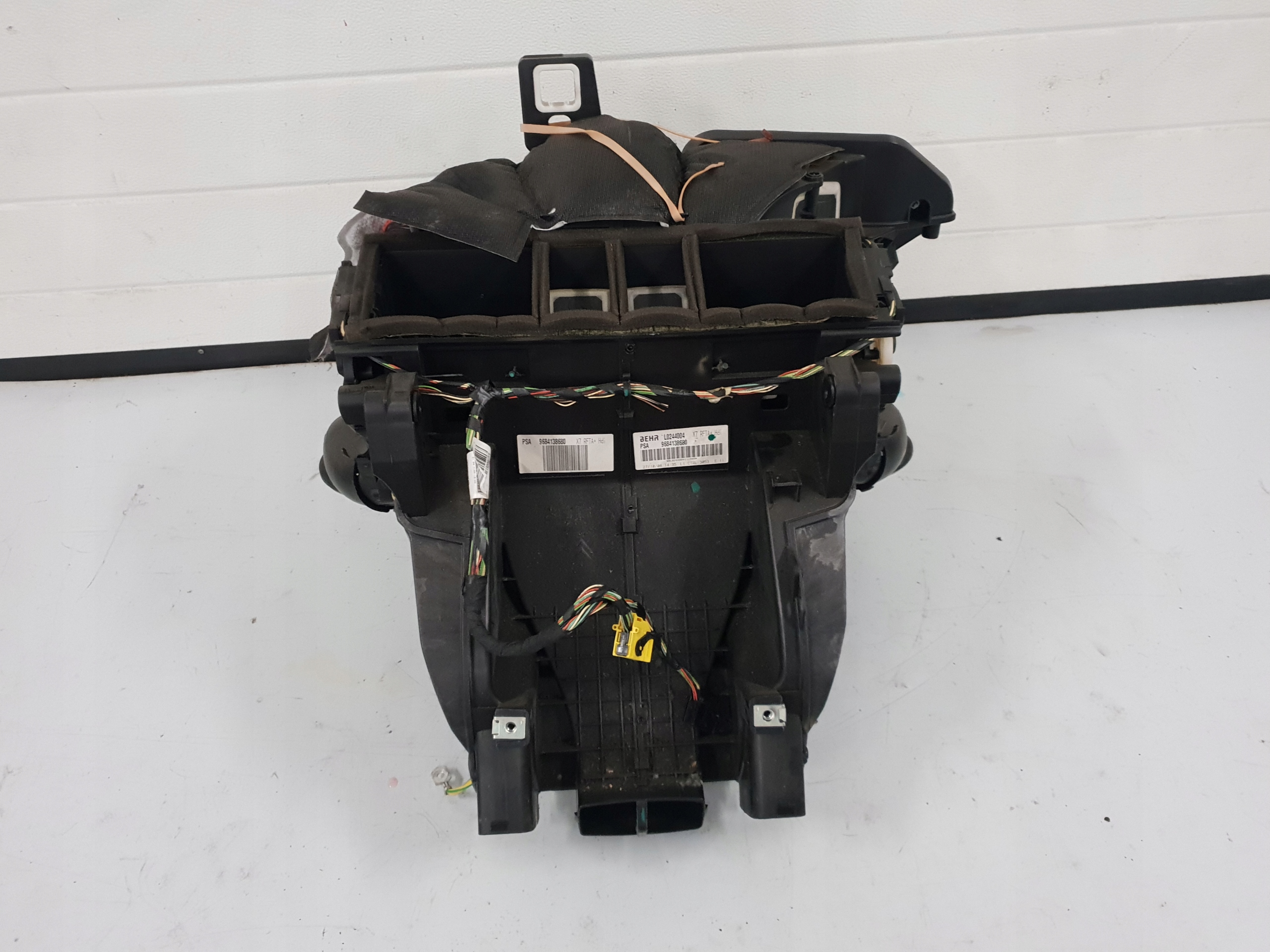 9684138680 - CITROEN C5 III X7 10R обогреватель Европа