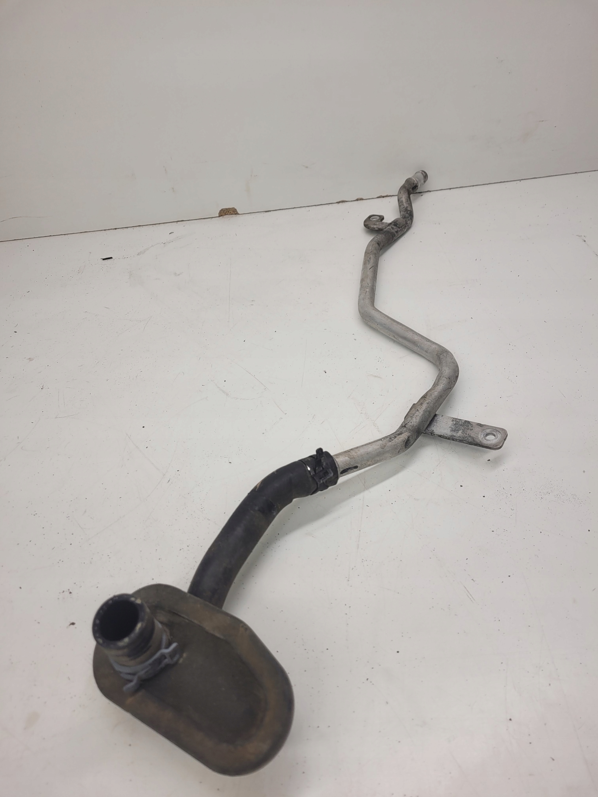 crijevo prijenos vode AUDI A6 C7 A7 2.8 3.0T 4G0819377M
