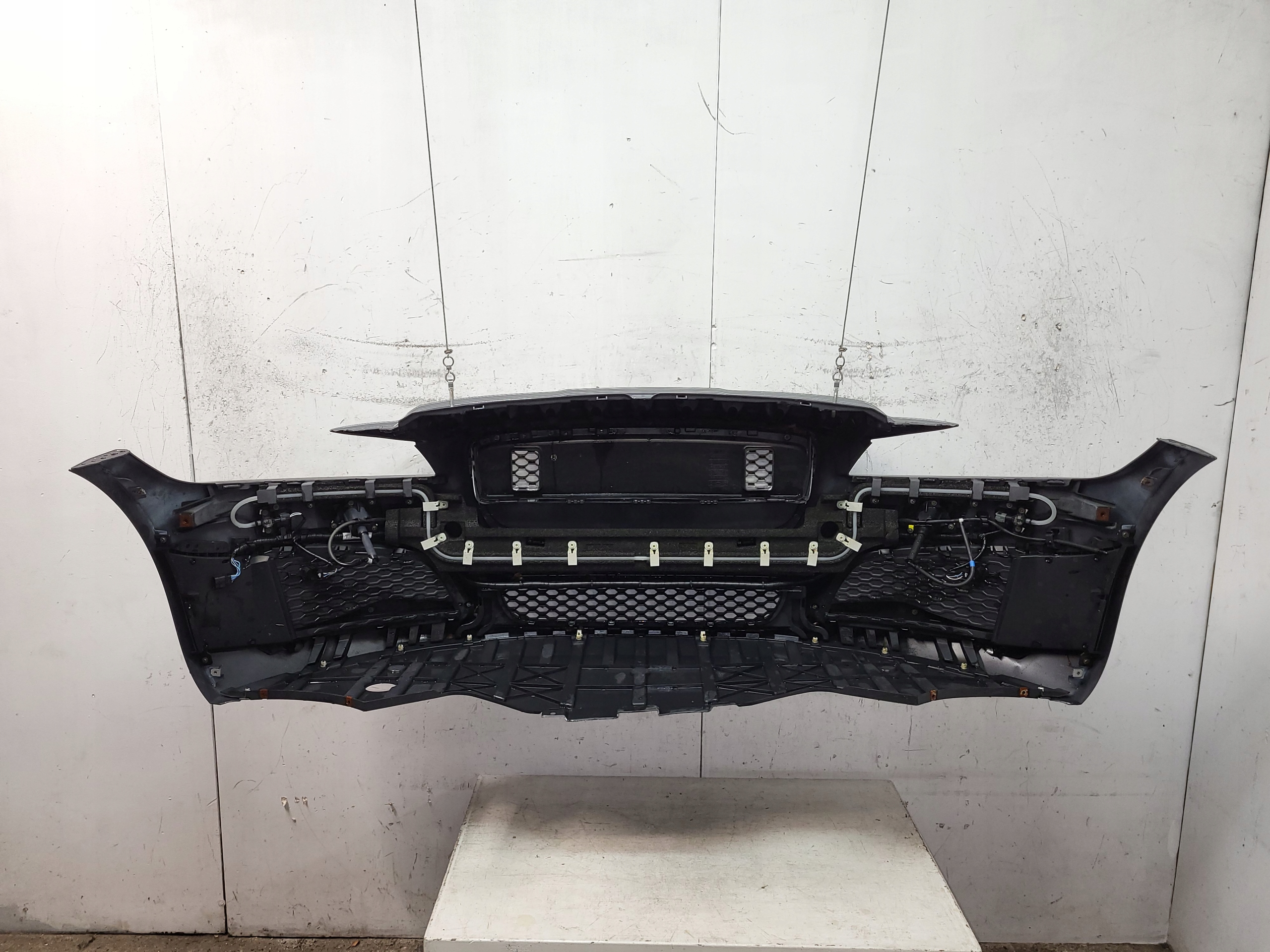 Jaguar XF GX63 X260 zderzak przedni przód atrapa płyta 4X PDC spryskiwacze Strona zabudowy przód