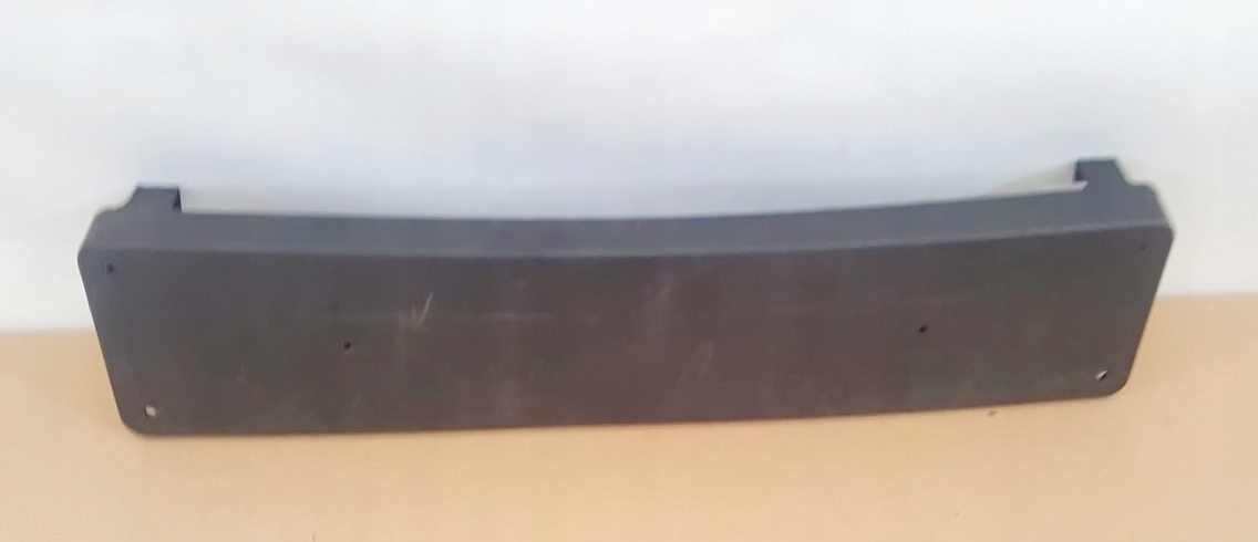 MERCEDES C-KLASA W203 PODKŁADKA POD TABLICE