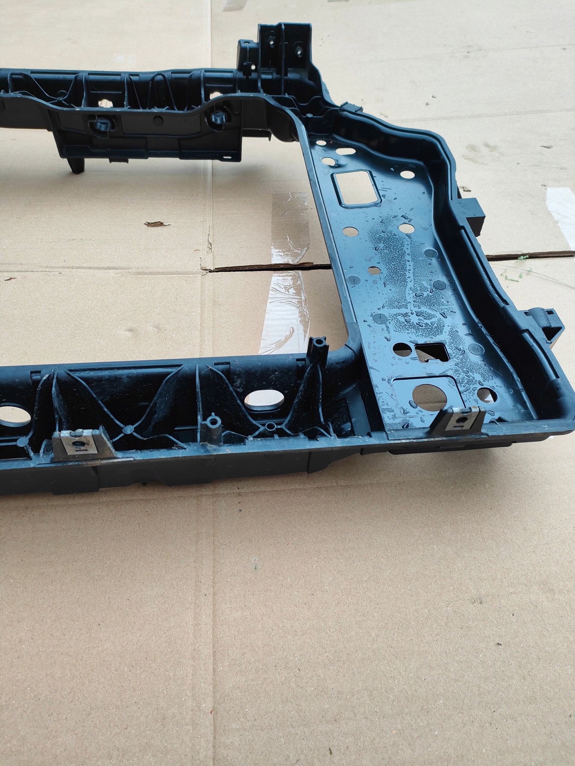RENAULT ARKANA support panel for radiators pillar iron 625008479R