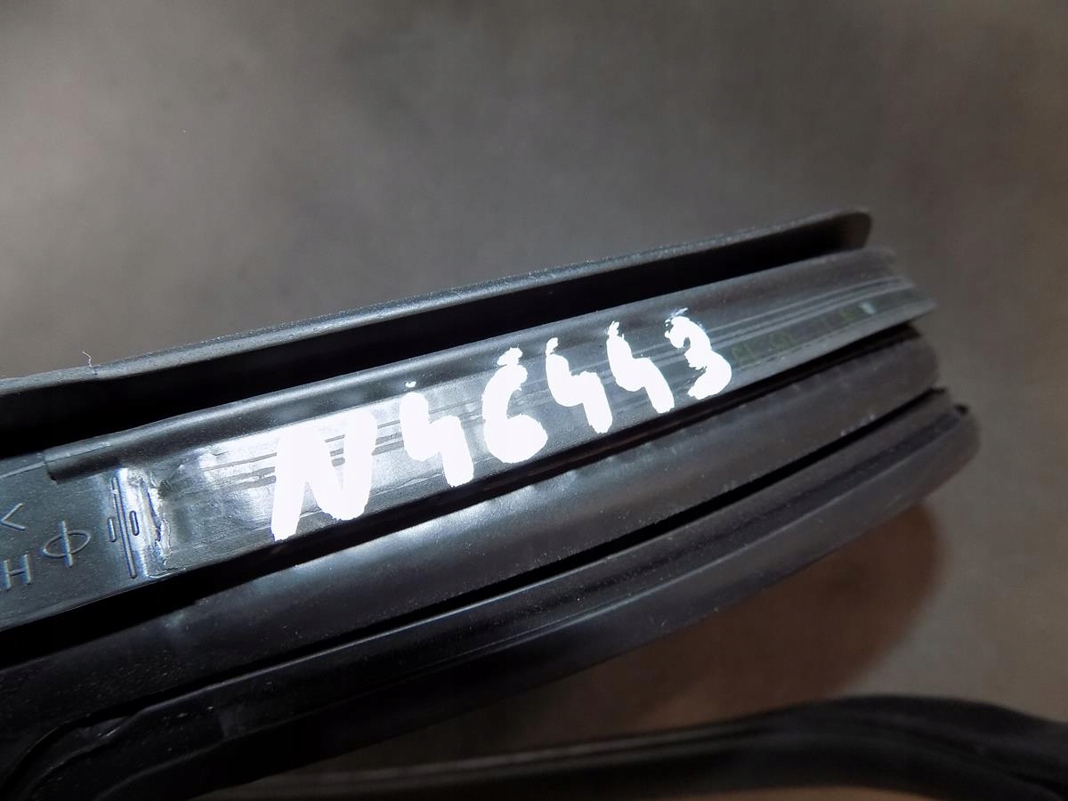 AUDI S5 A5 F5 USZCZELKA DRZWI LEWA TYŁ 8W8833707 Producent części Audi OE