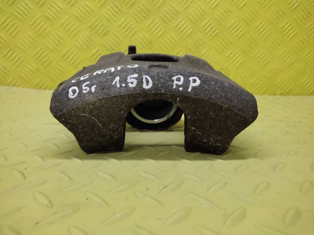 KIA CERATO 1.5 caliper right front