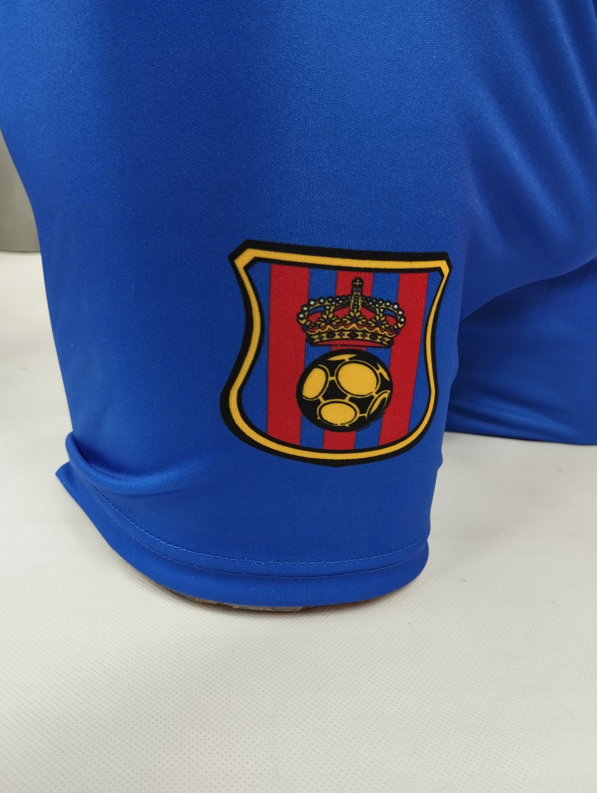 FC Barcelona- Sportowe Spodenki Piłkarskie r. XL Płeć nie dotyczy