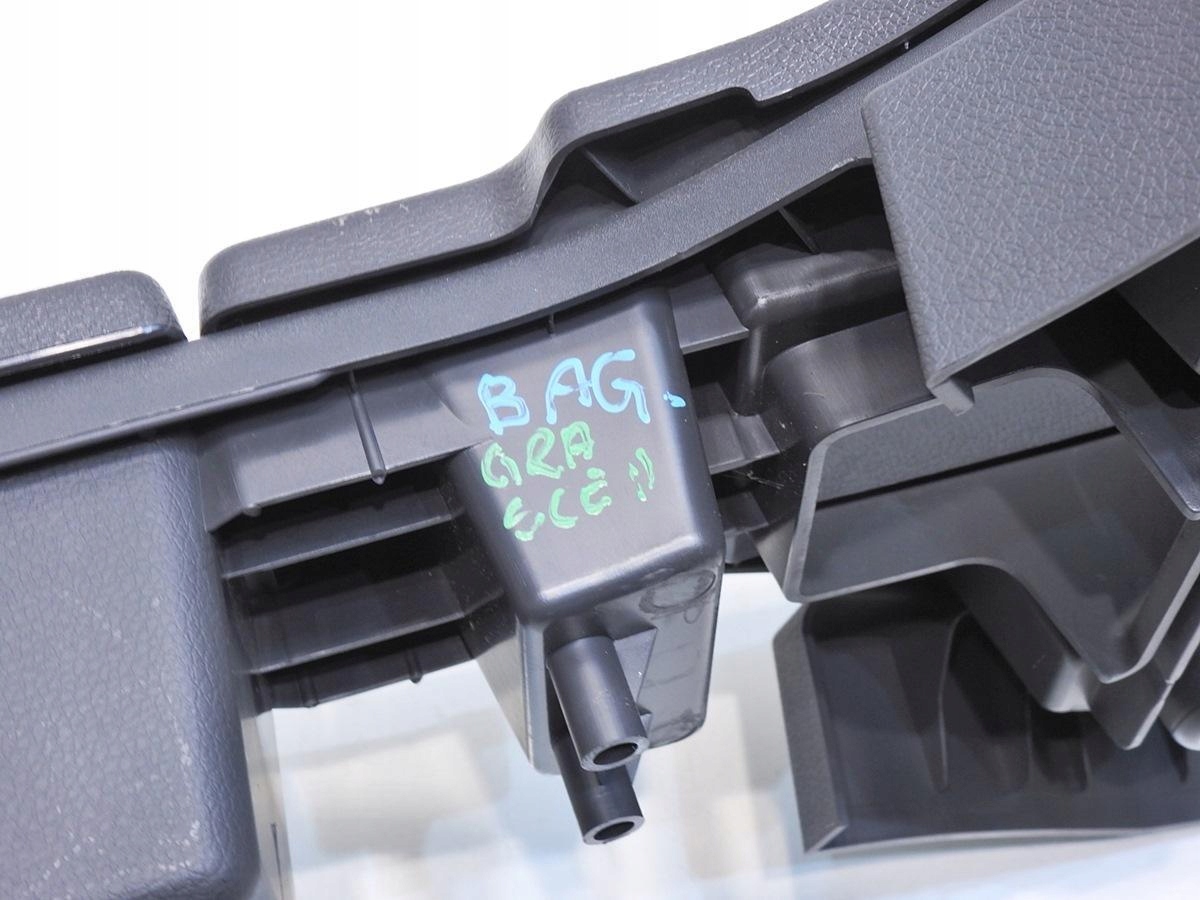 бардачок зад III renault GRAND SCENIC II